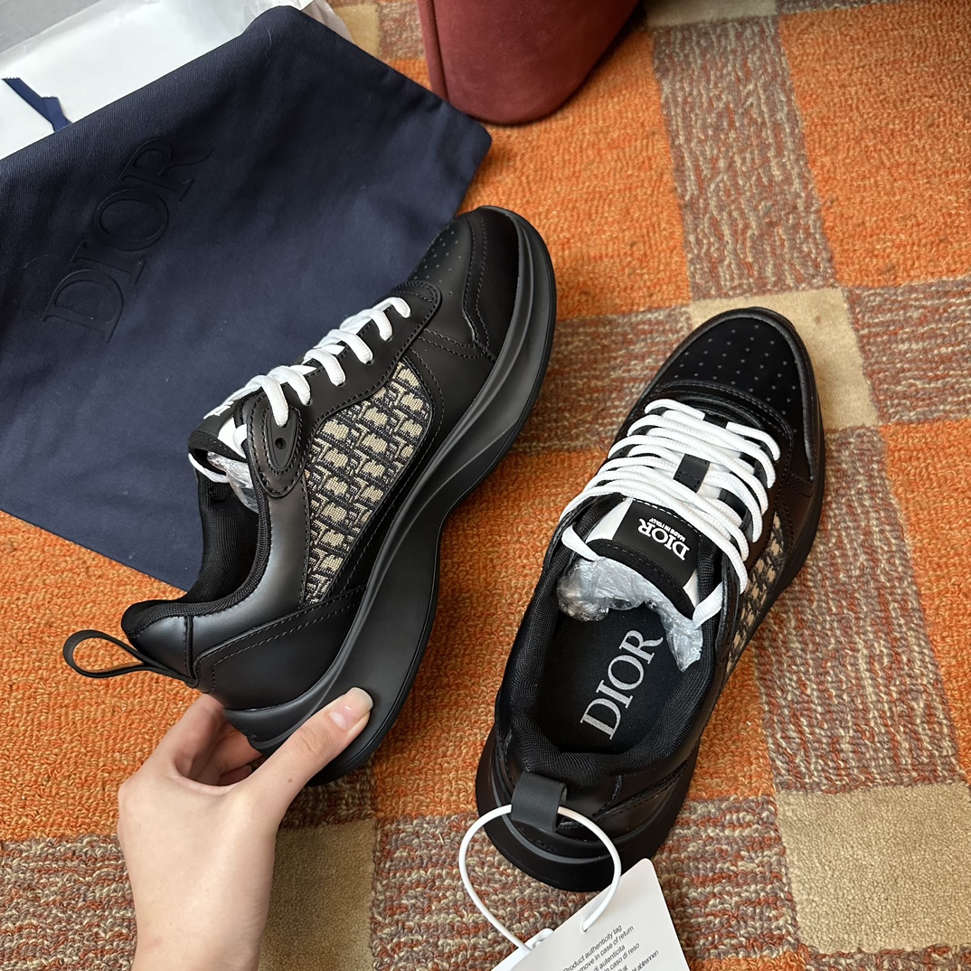 DIOR B25 RUNNER