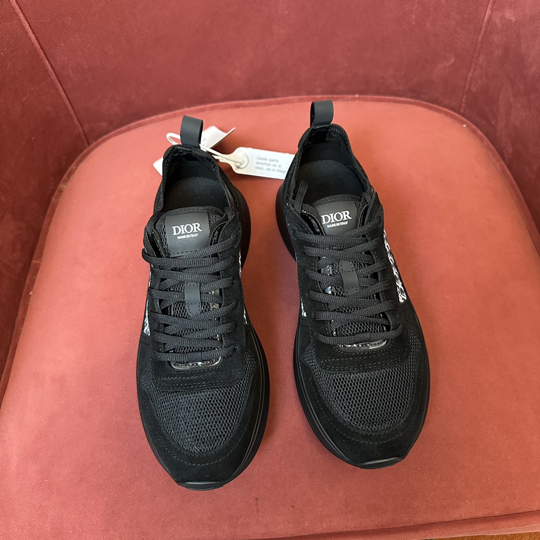 DIOR B25 RUNNER
