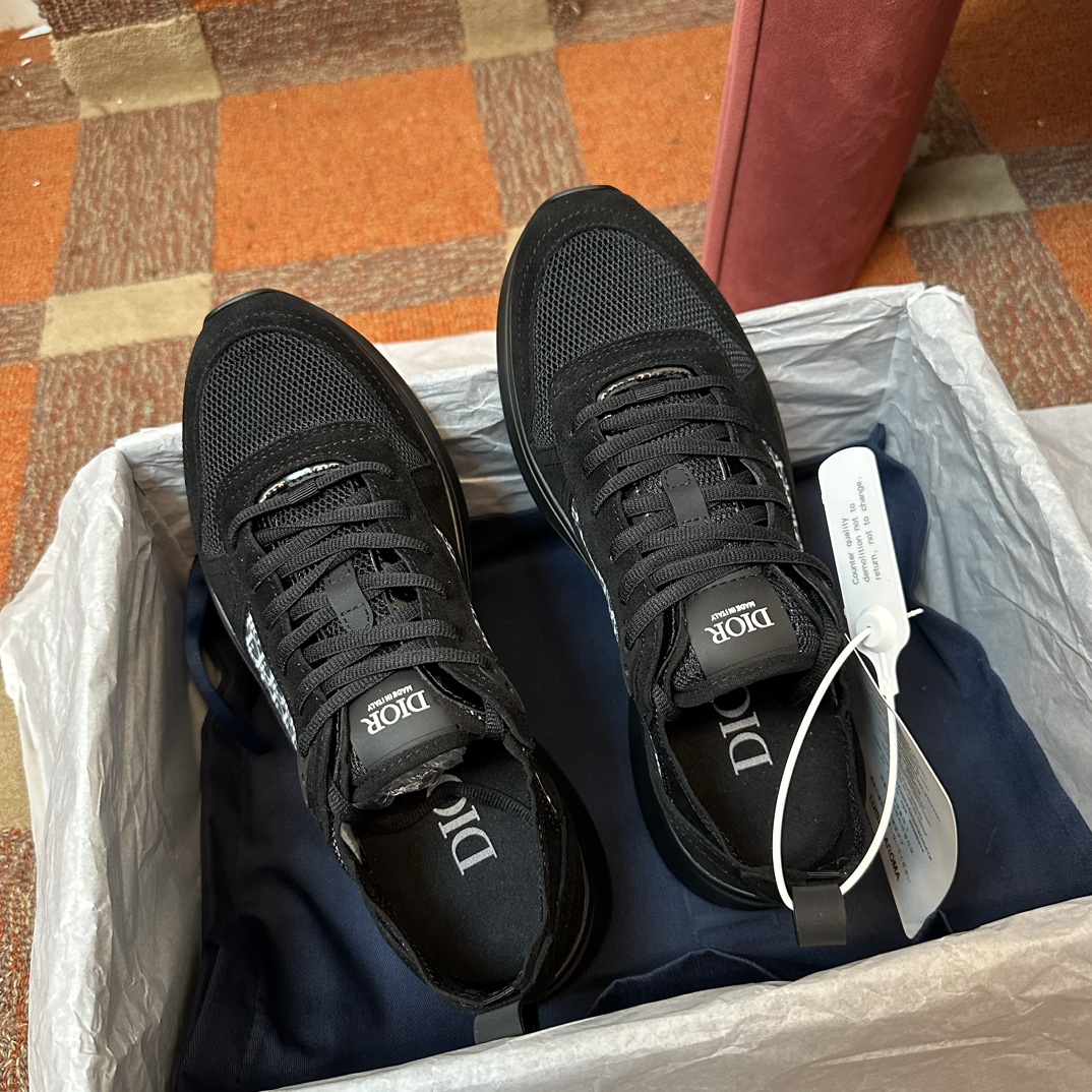 DIOR B25 RUNNER