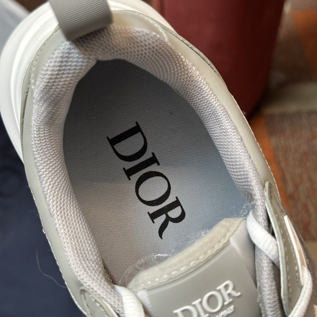 DIOR B25 RUNNER