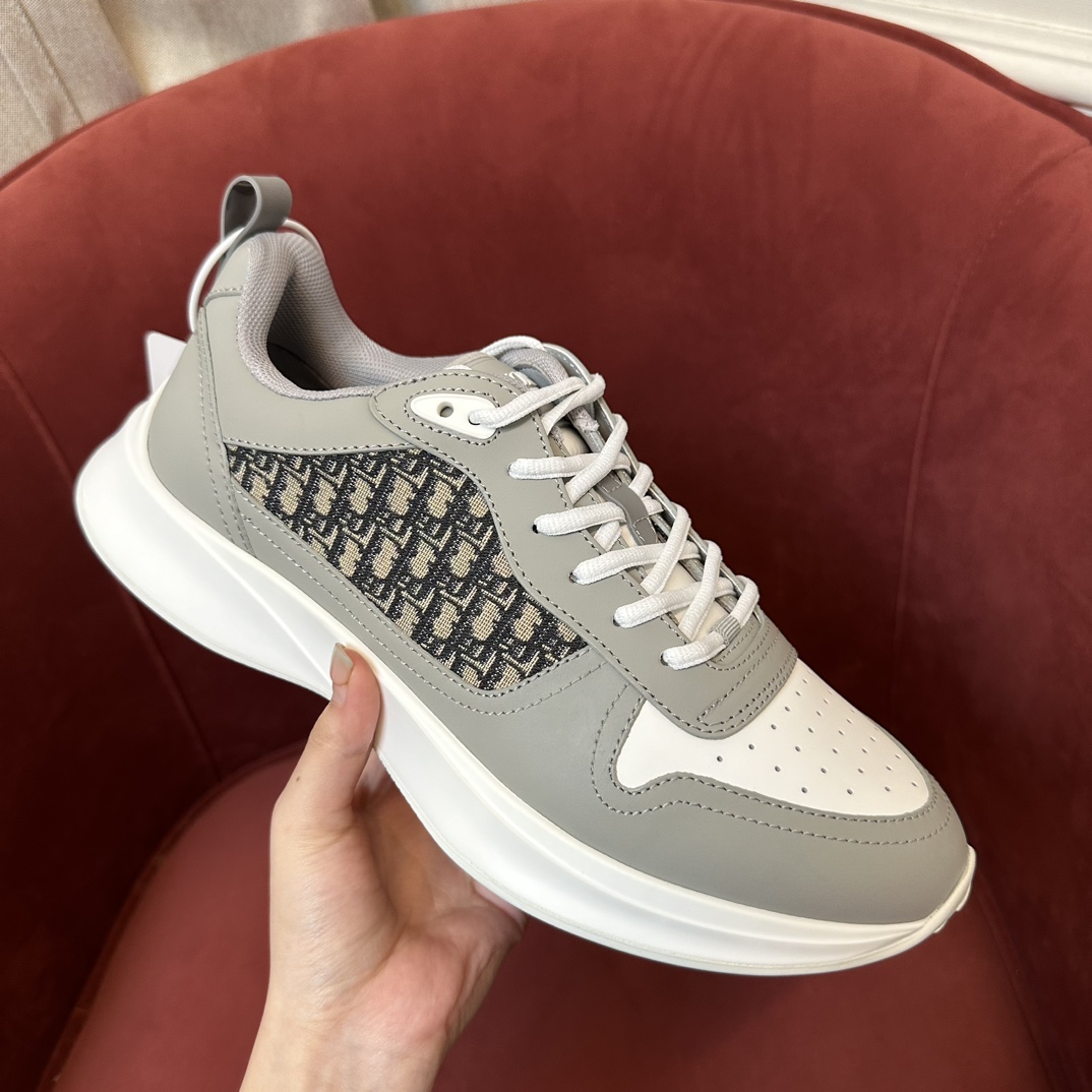 DIOR B25 RUNNER