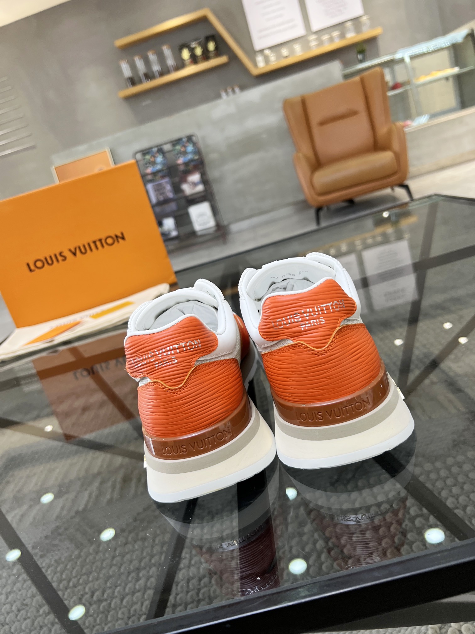 LOUIS VUITTON RUN AWAY SNEAKER 