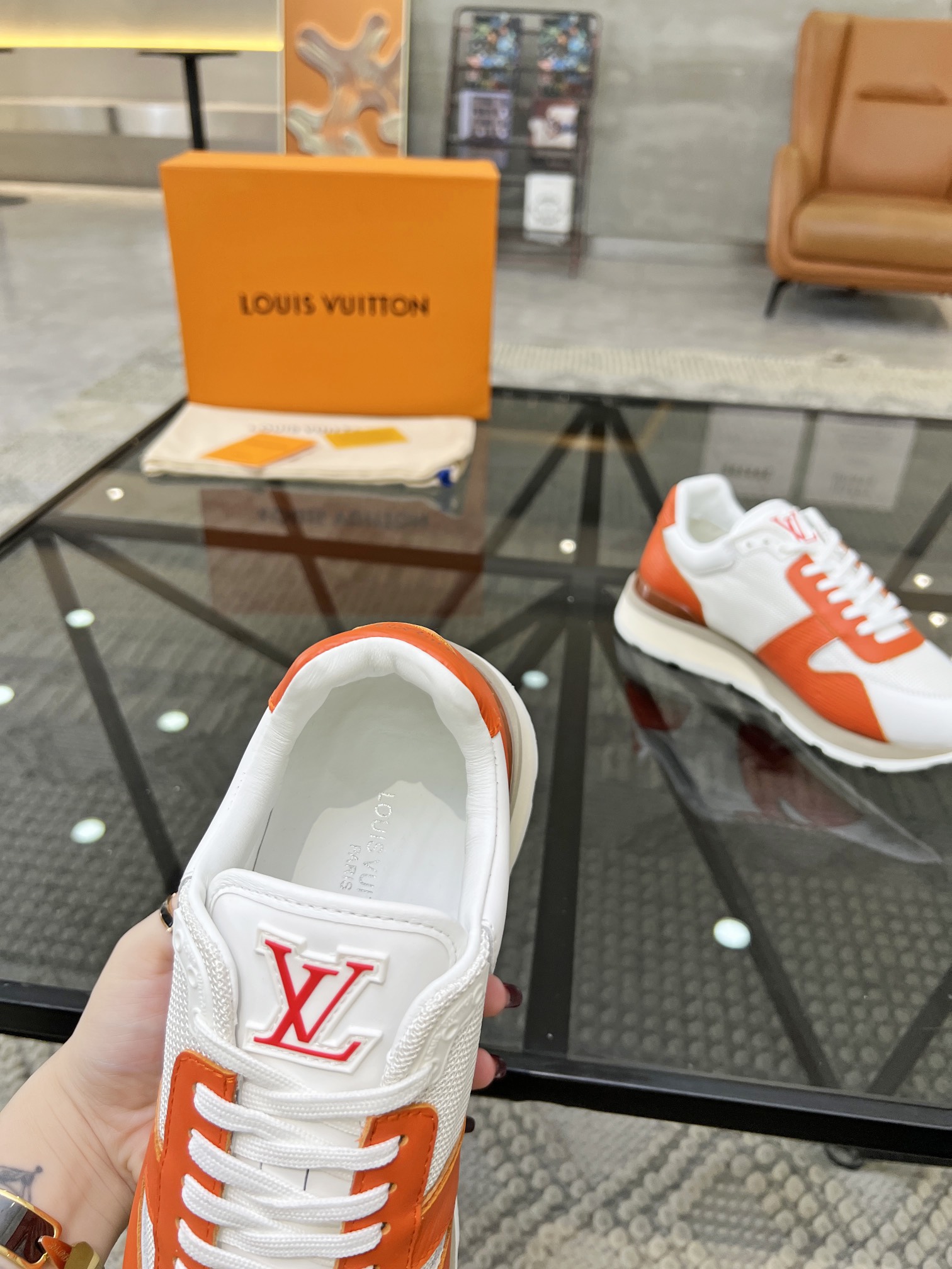 LOUIS VUITTON RUN AWAY SNEAKER 
