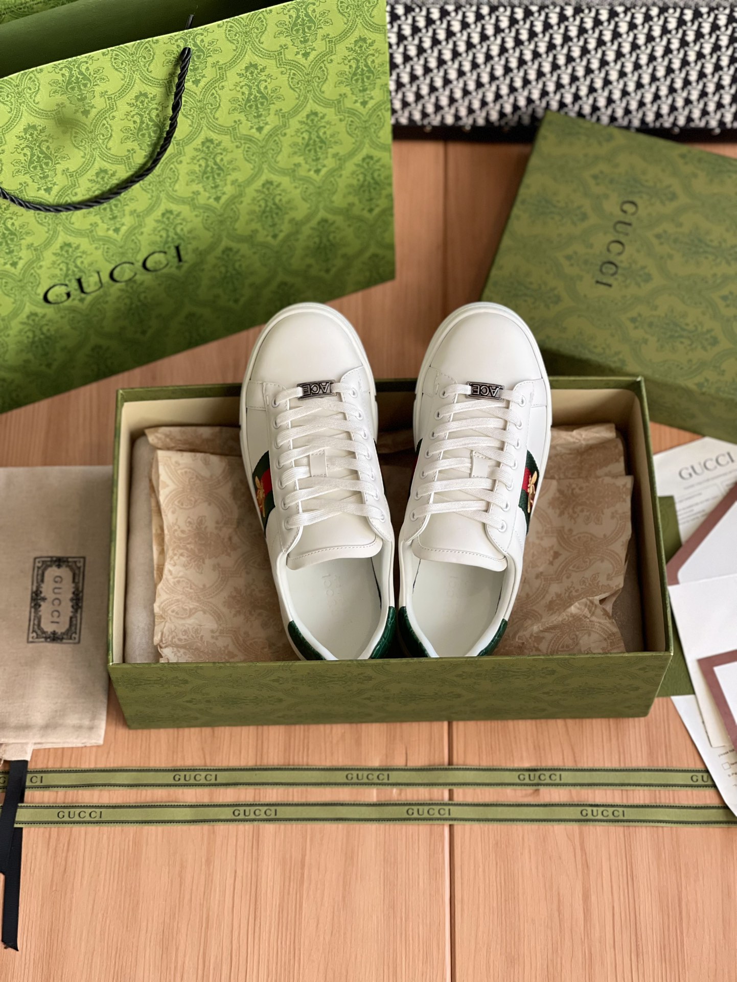 GUCCI SNEAKER