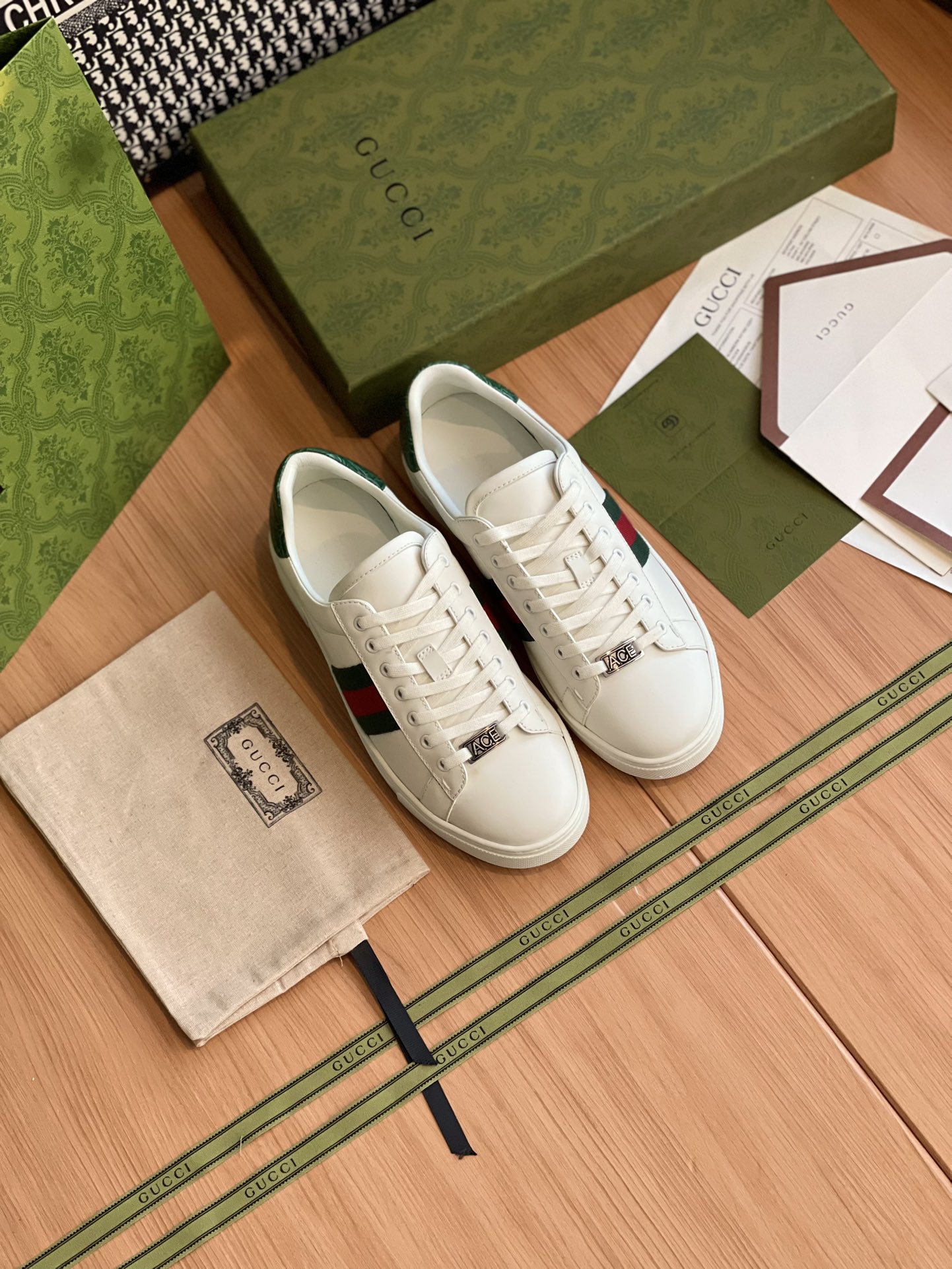 GUCCI SNEAKER