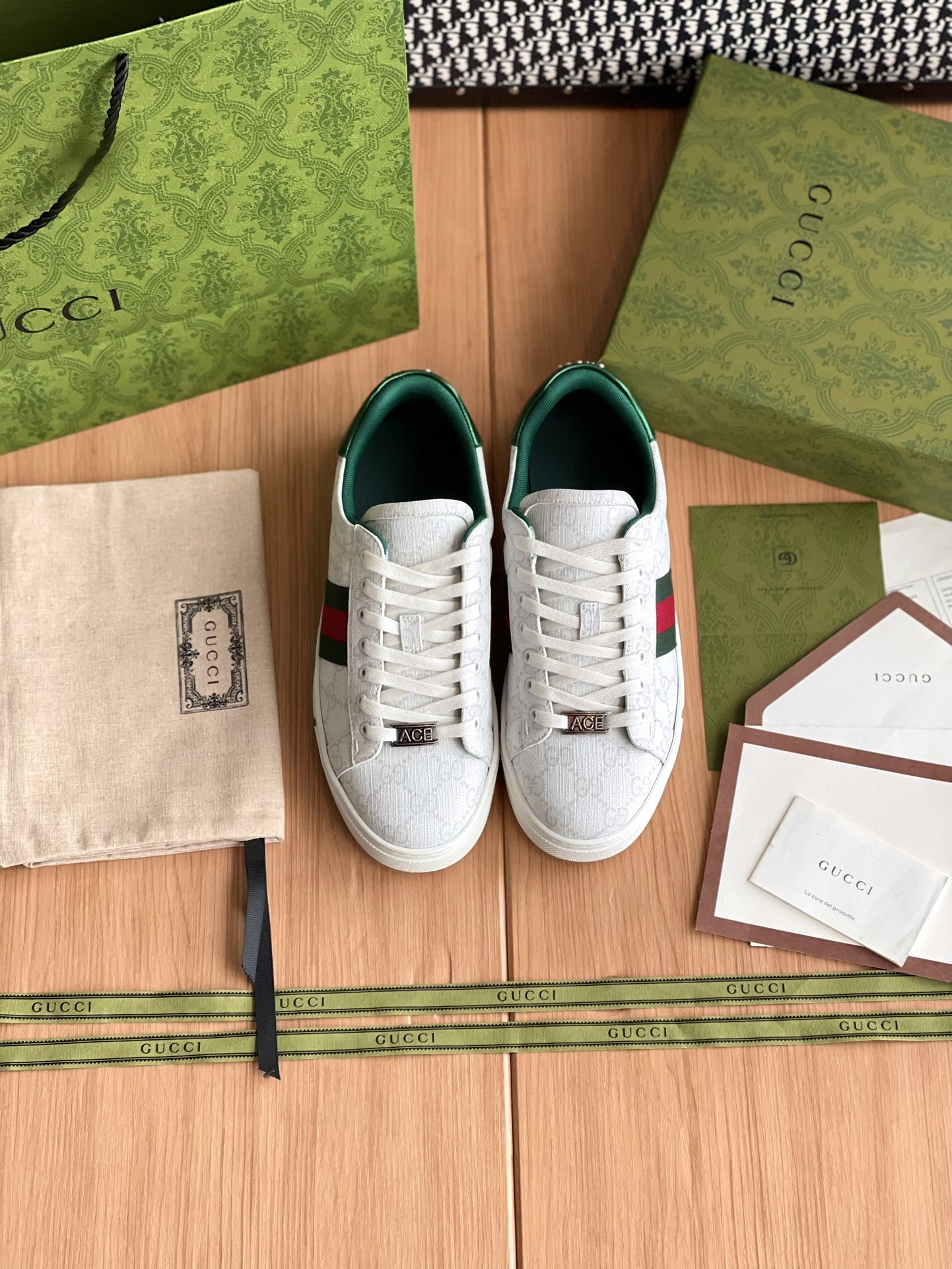 GUCCI SNEAKER