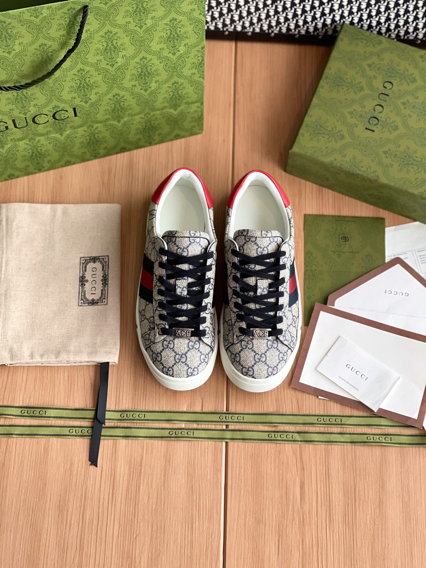 GUCCI SNEAKER