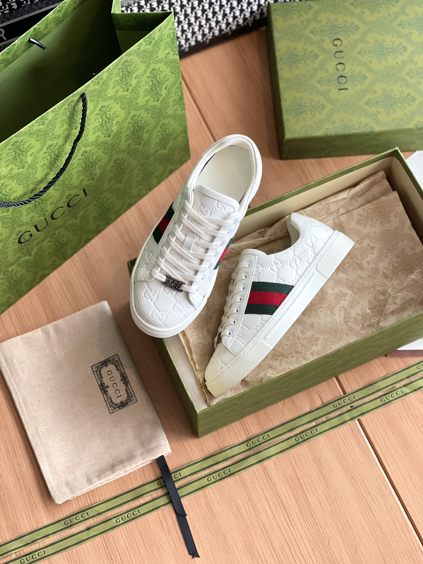 GUCCI SNEAKER