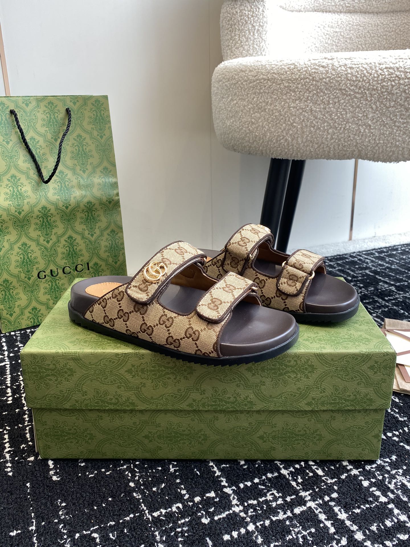GUCCI