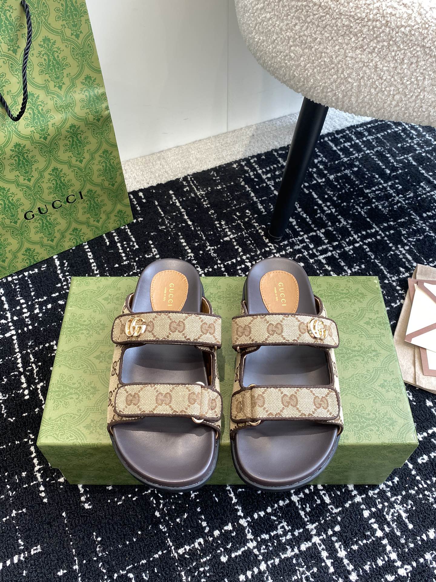 GUCCI