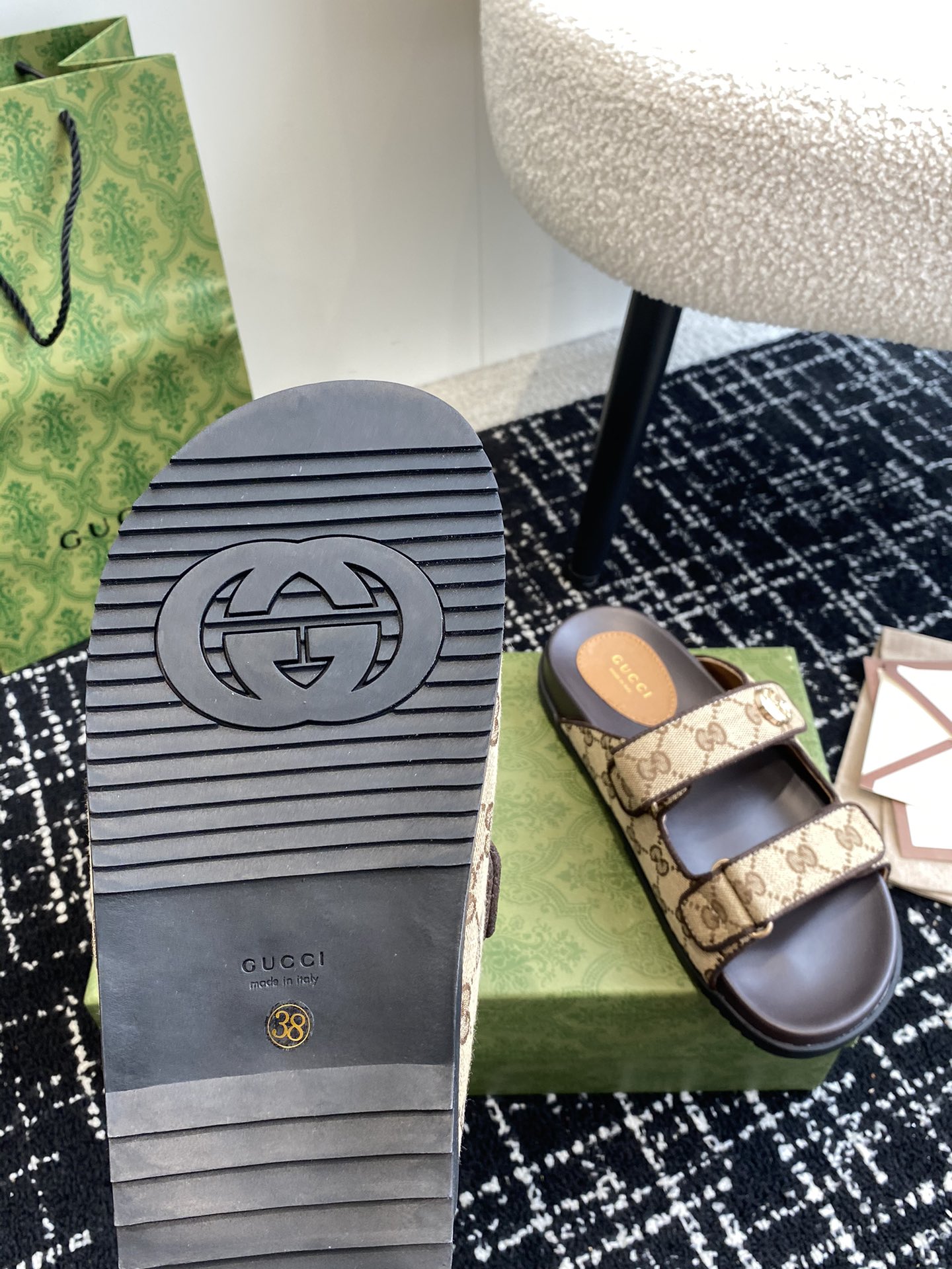GUCCI