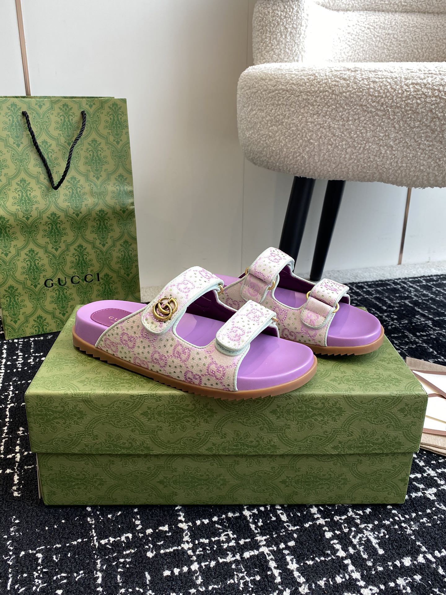 GUCCI 