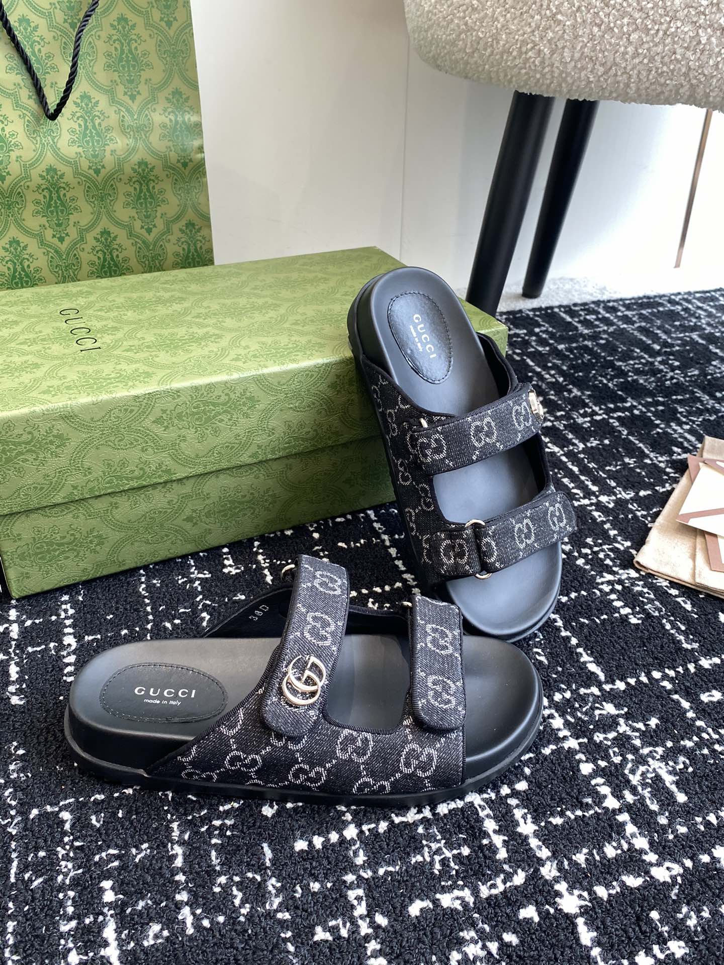 GUCCI 