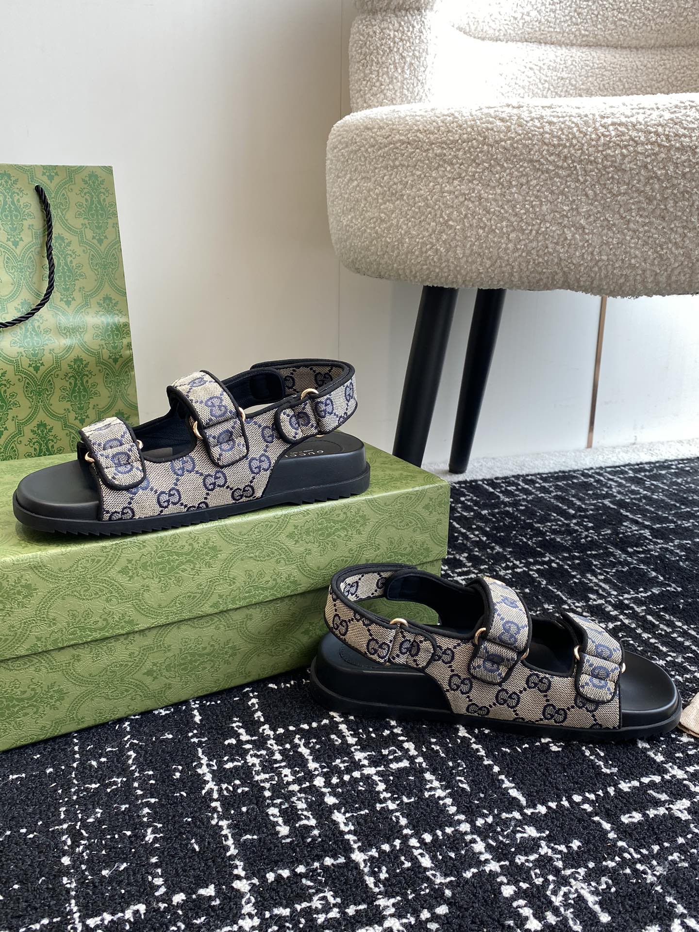 GUCCI 