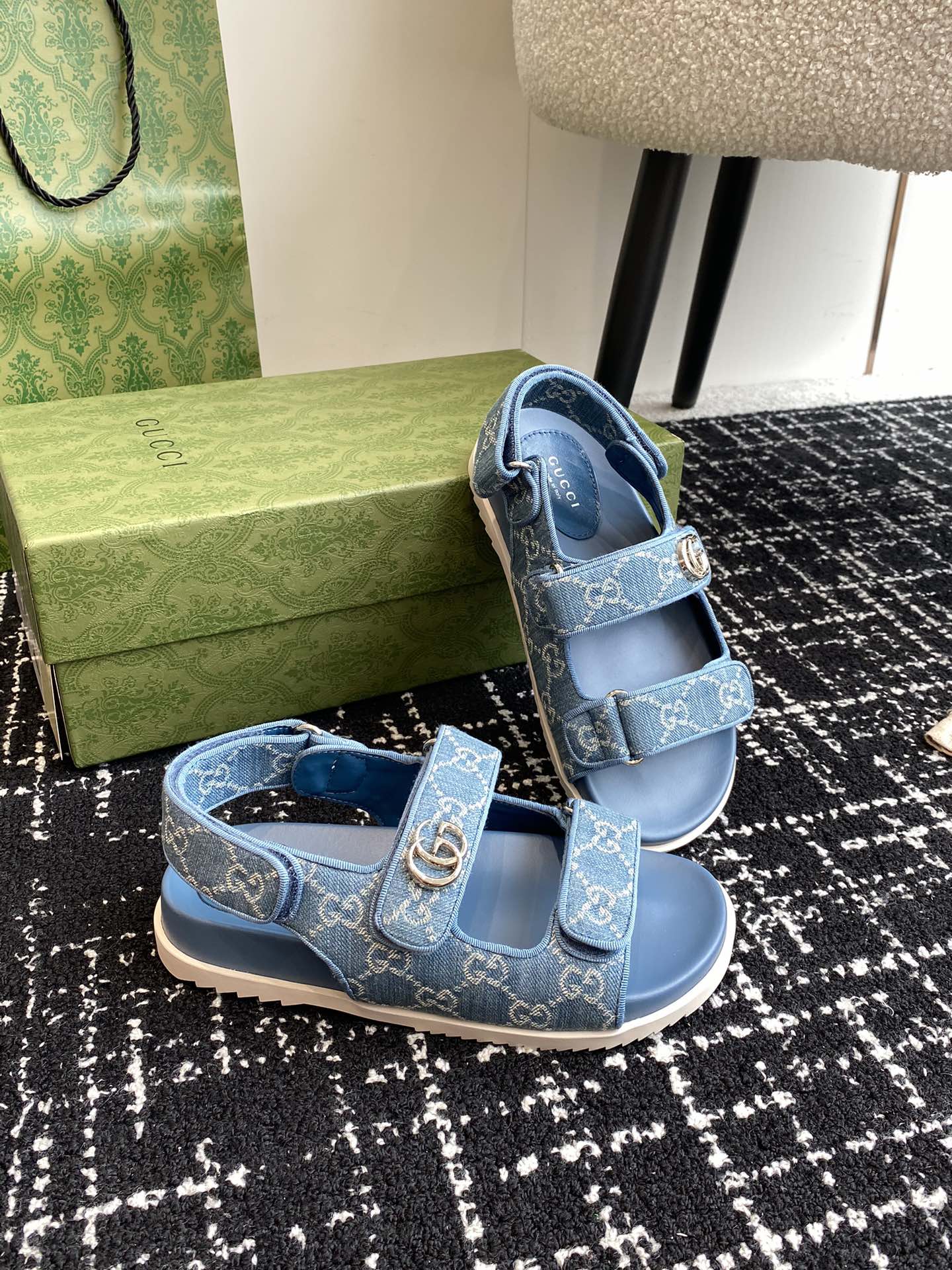 GUCCI 