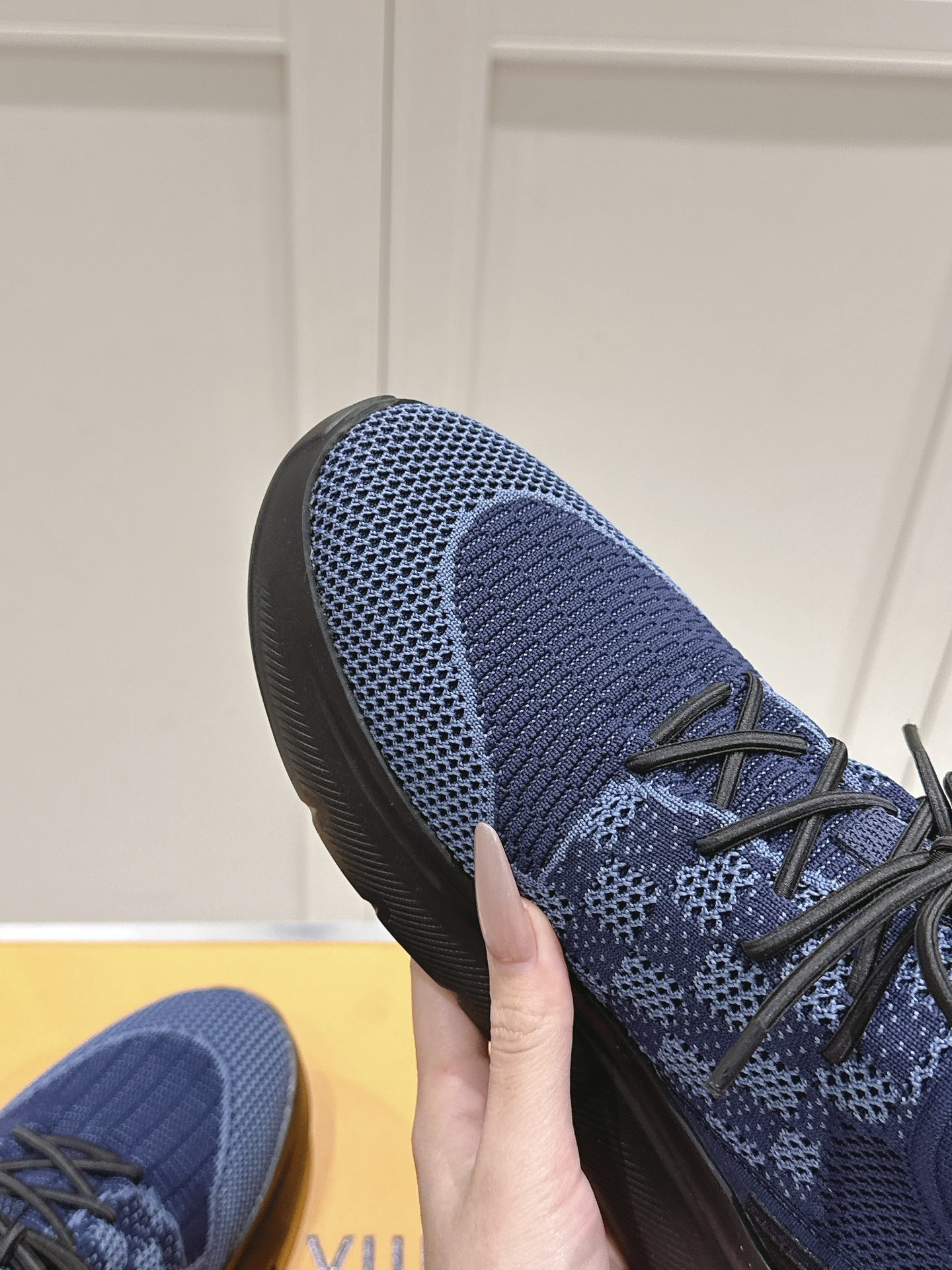 LV