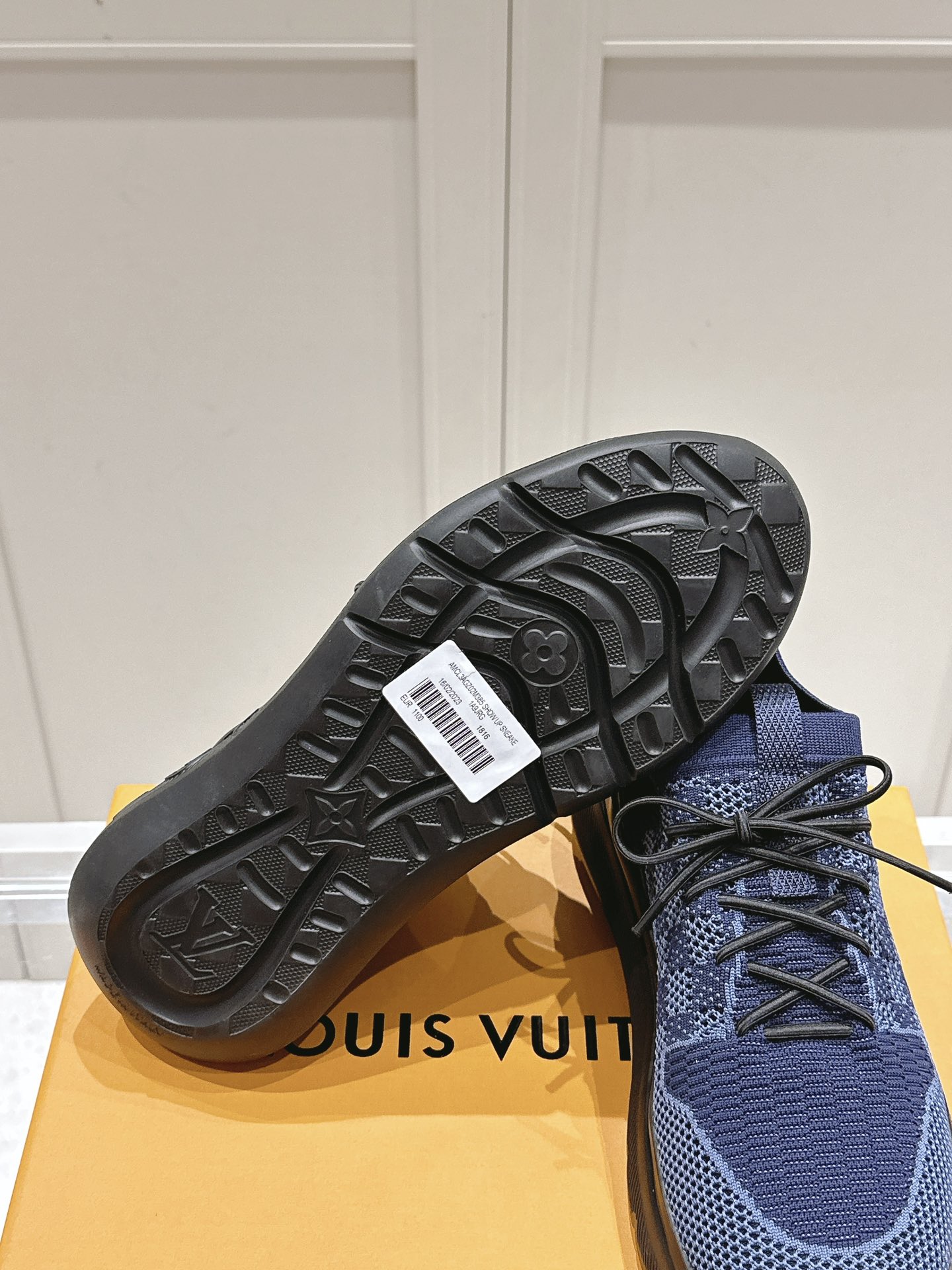 LV