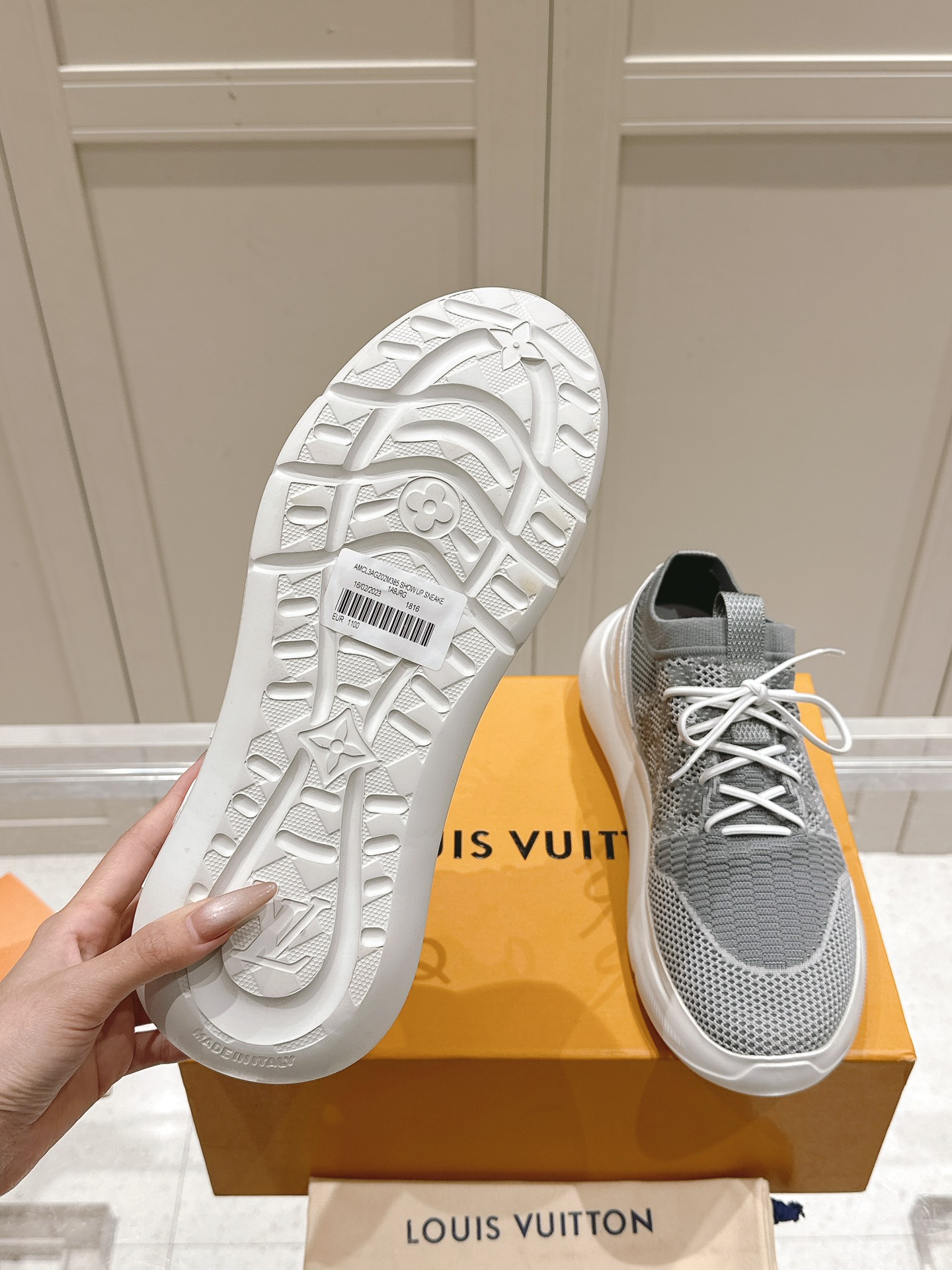 LV