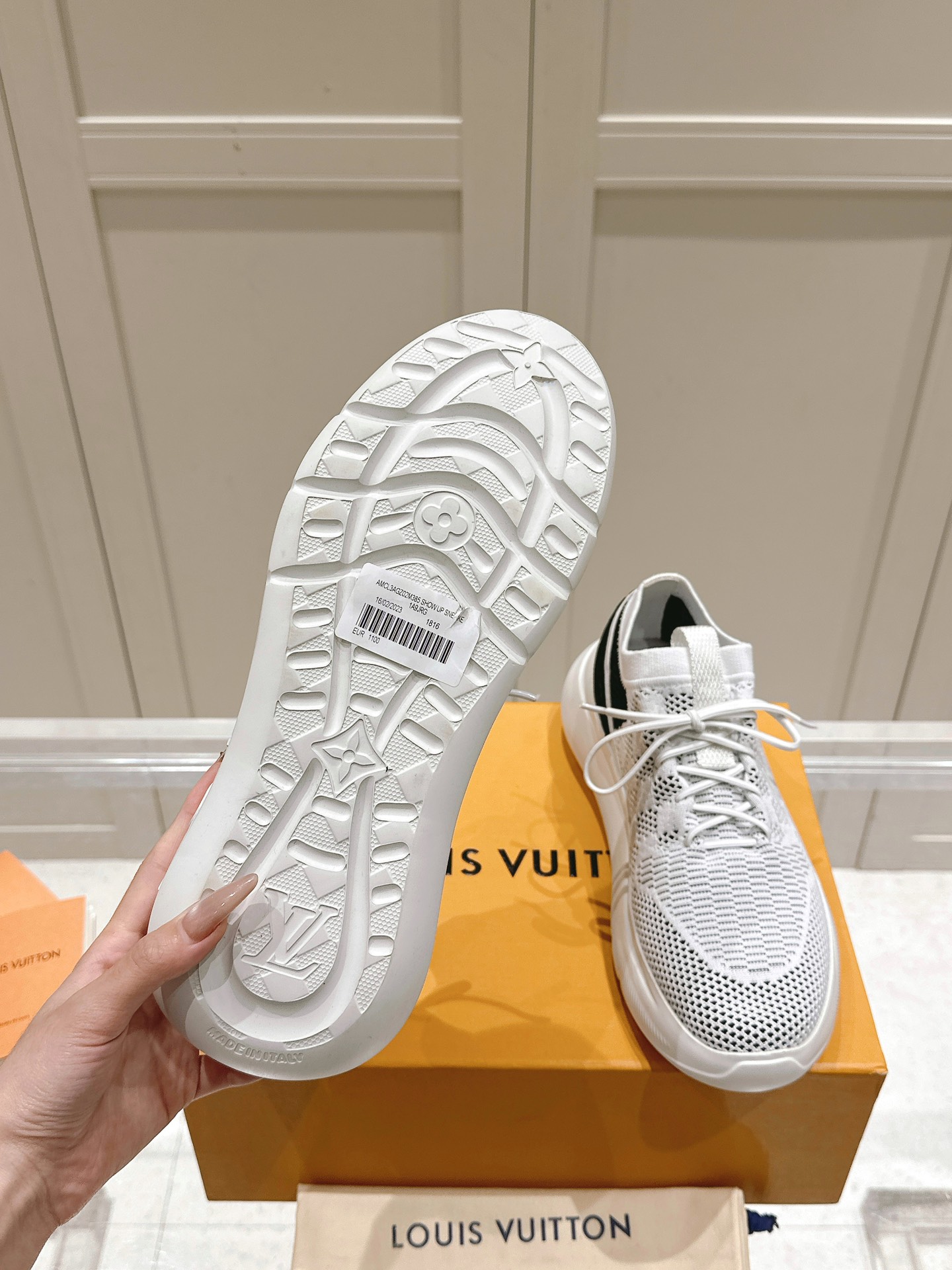 LV