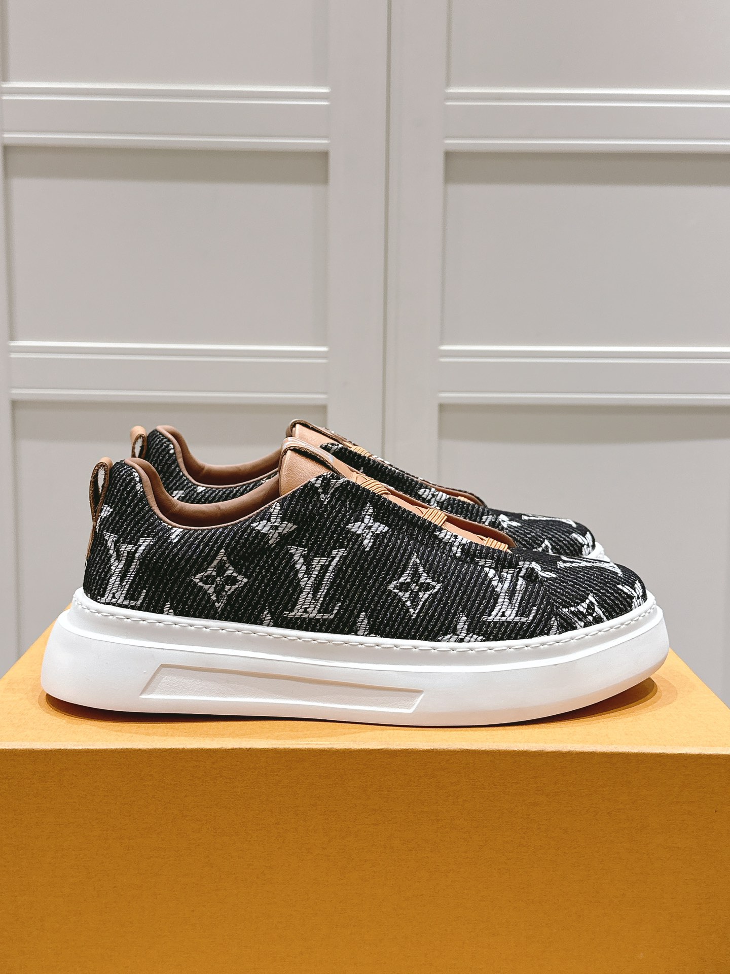 LV