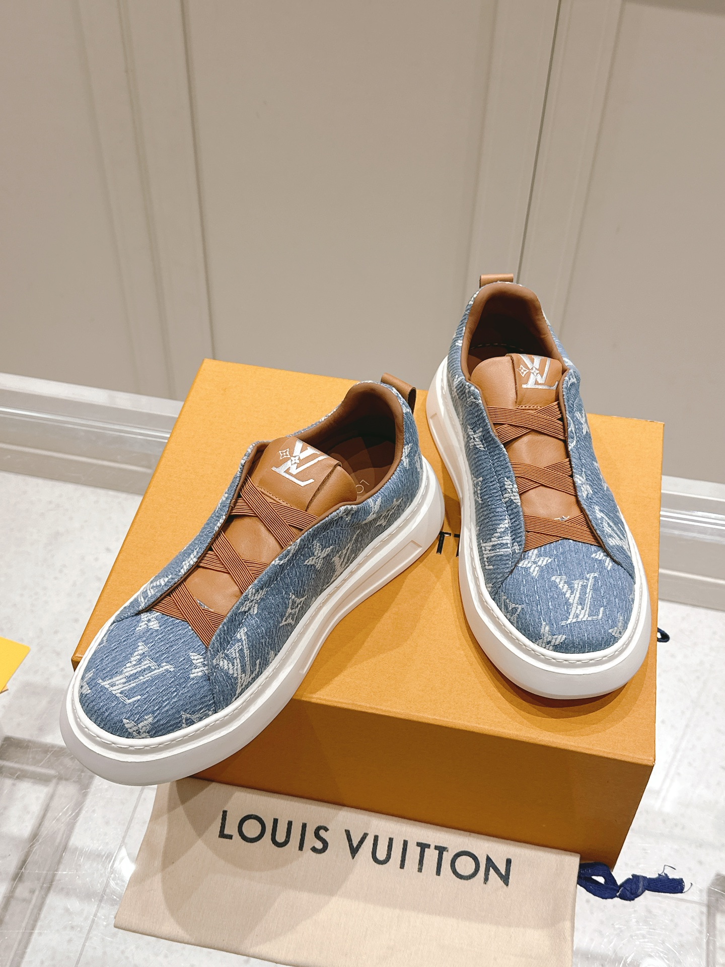 LV