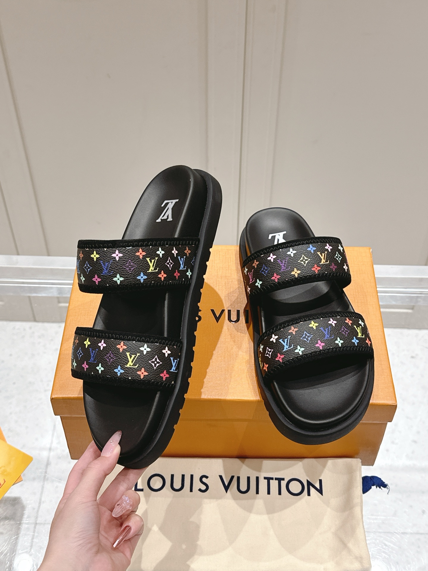 LV