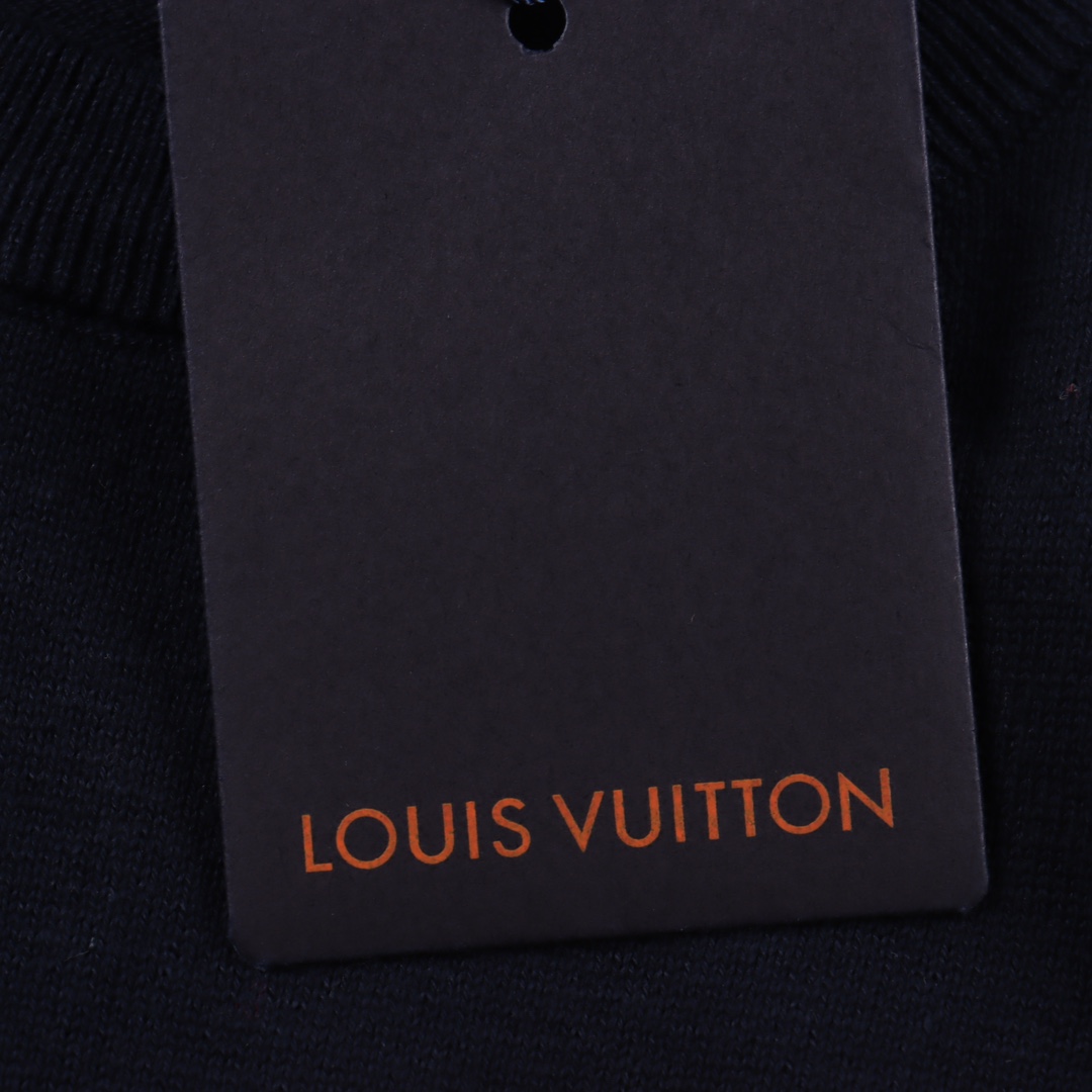 LV Knitwear