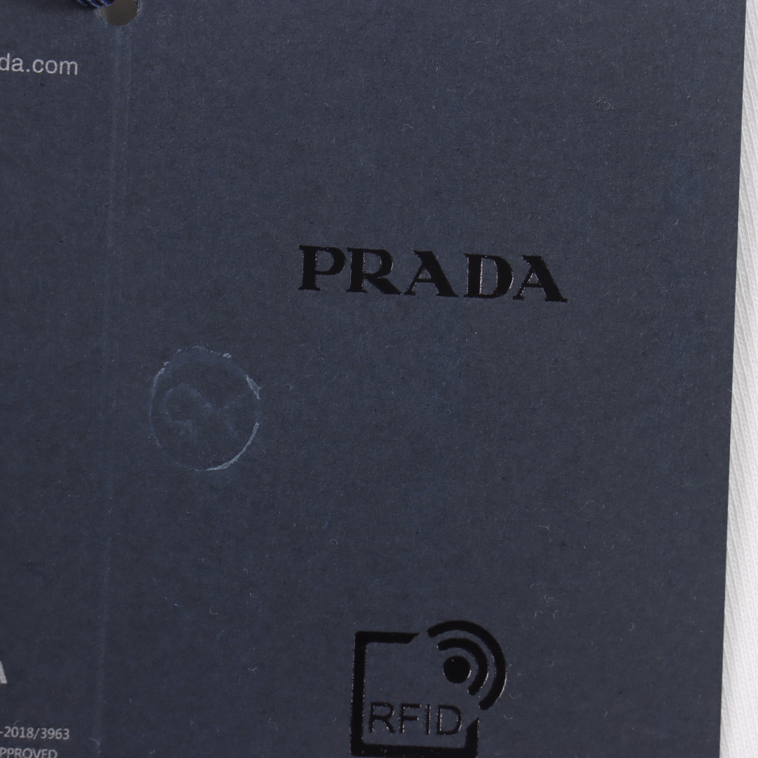Prada Tshirt