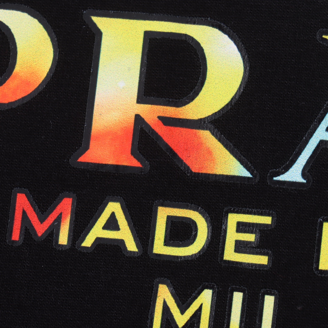 Prada Tshirt