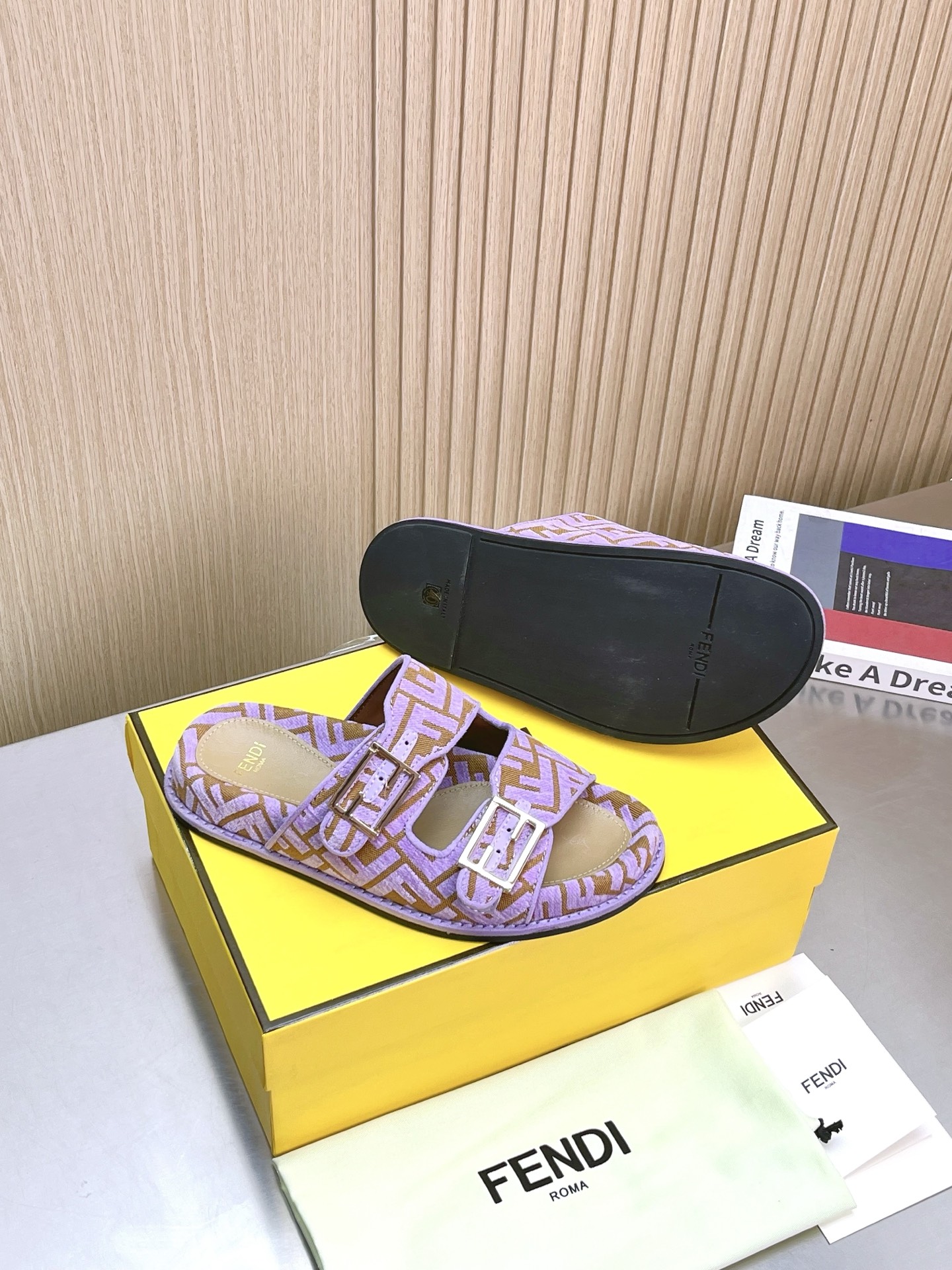 FENDI SLIDES