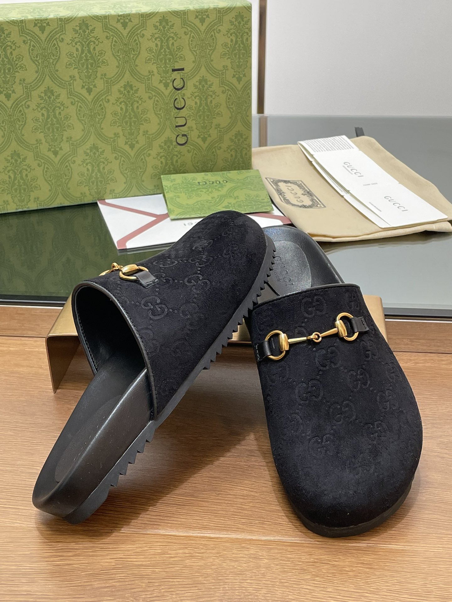 GUCCI 
