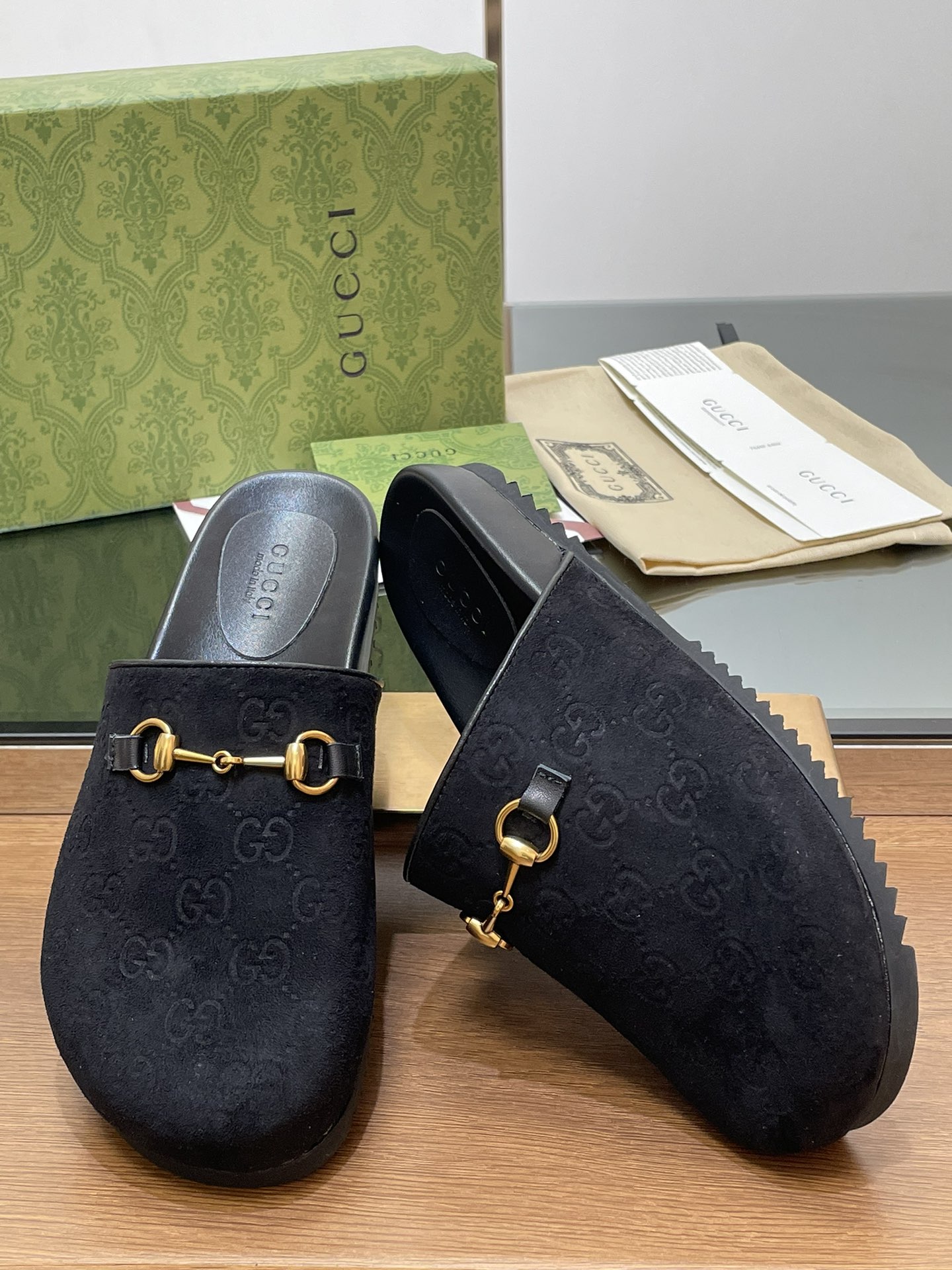 GUCCI 