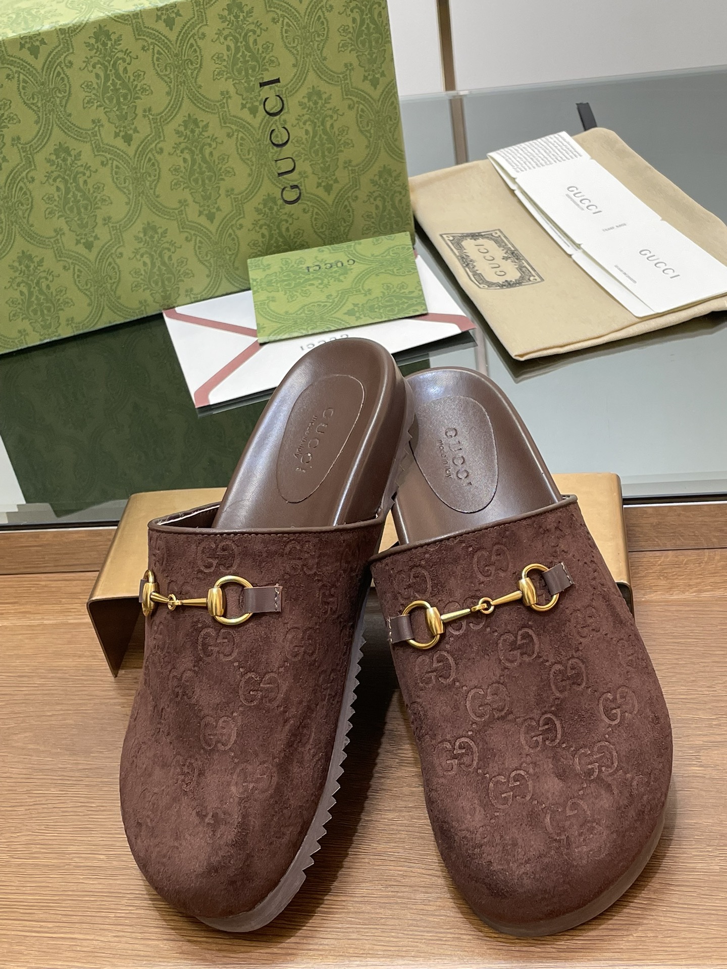 GUCCI 
