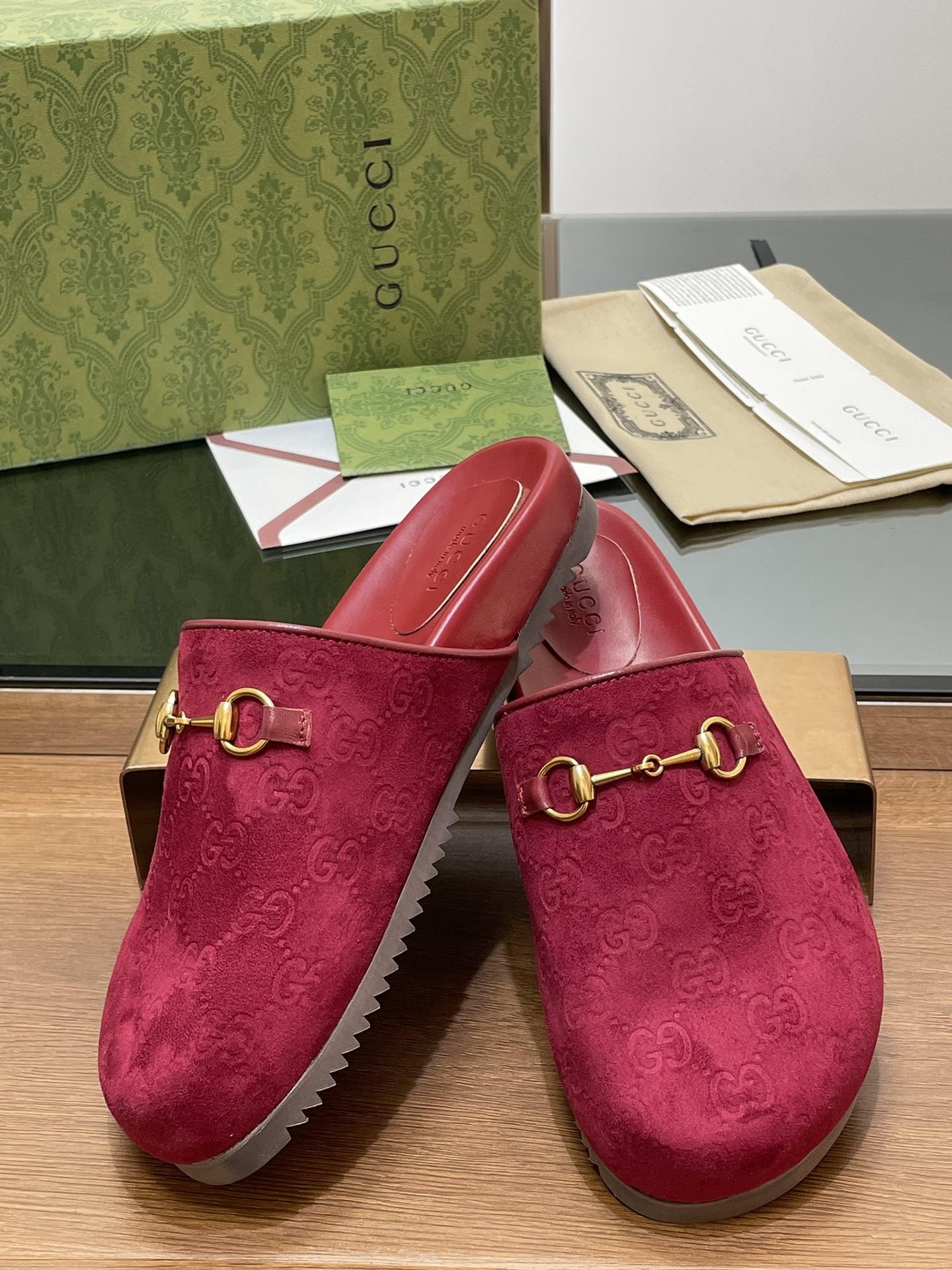 GUCCI 
