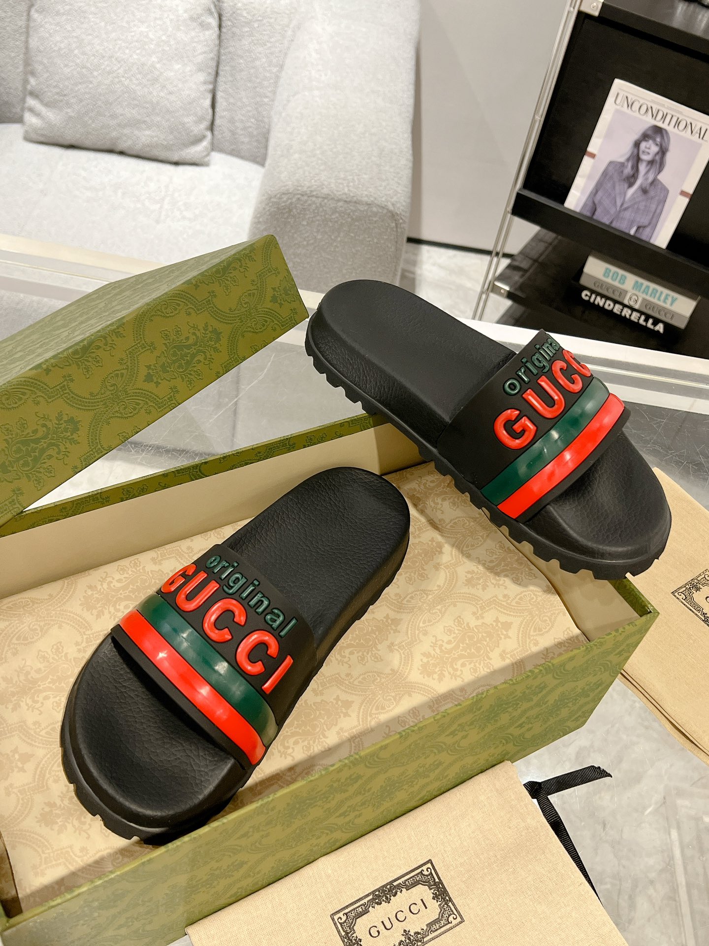 GUCCI 