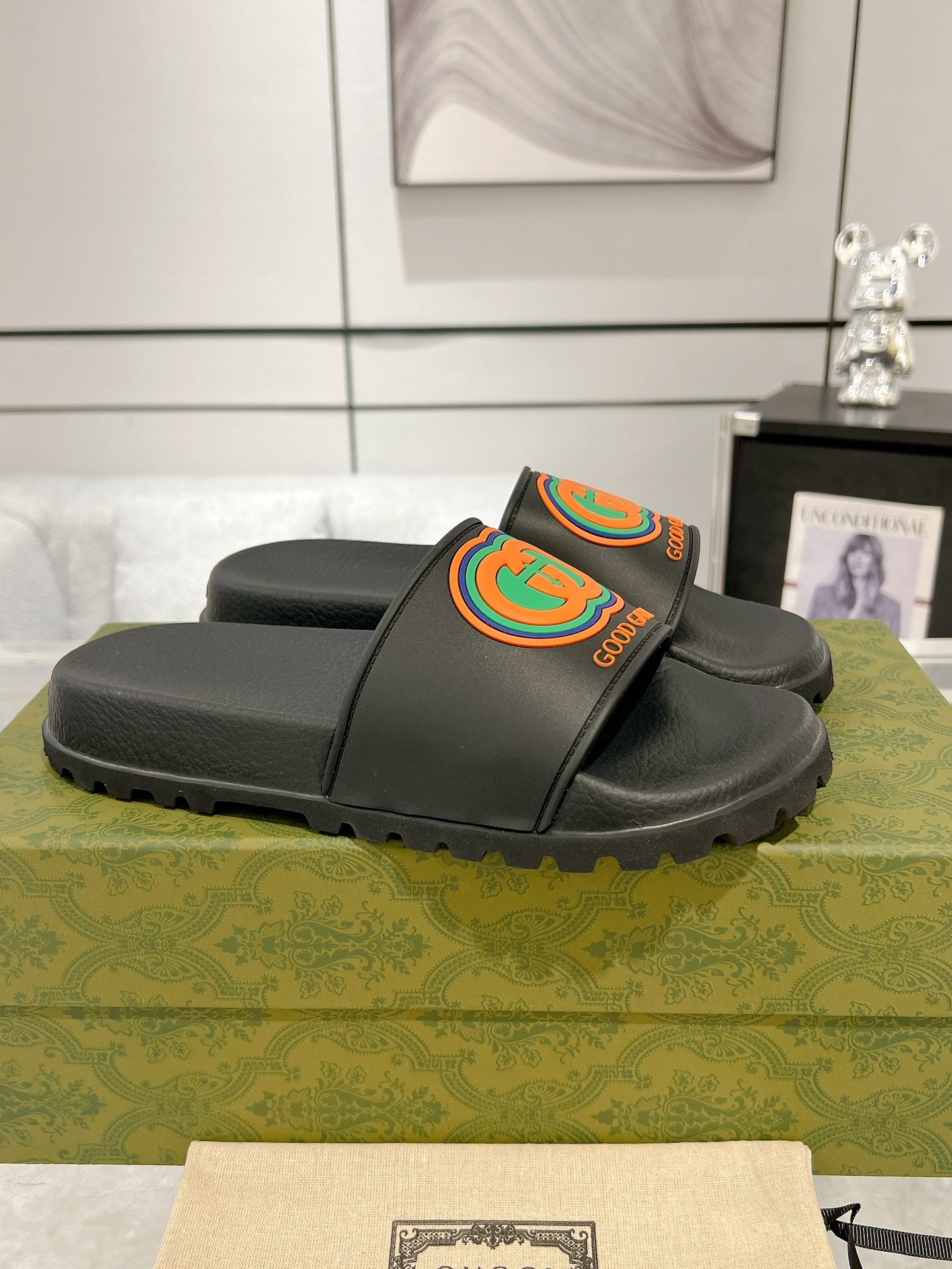 GUCCI 