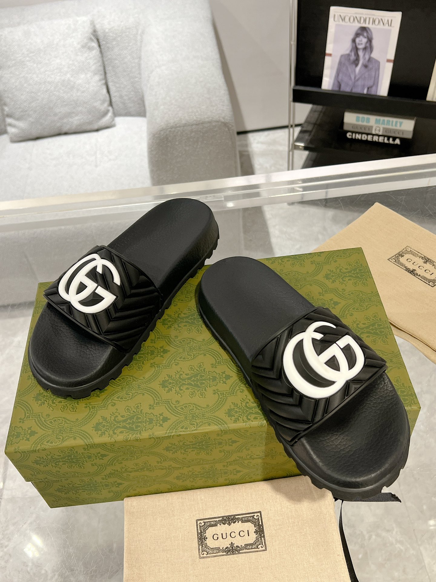 GUCCI 