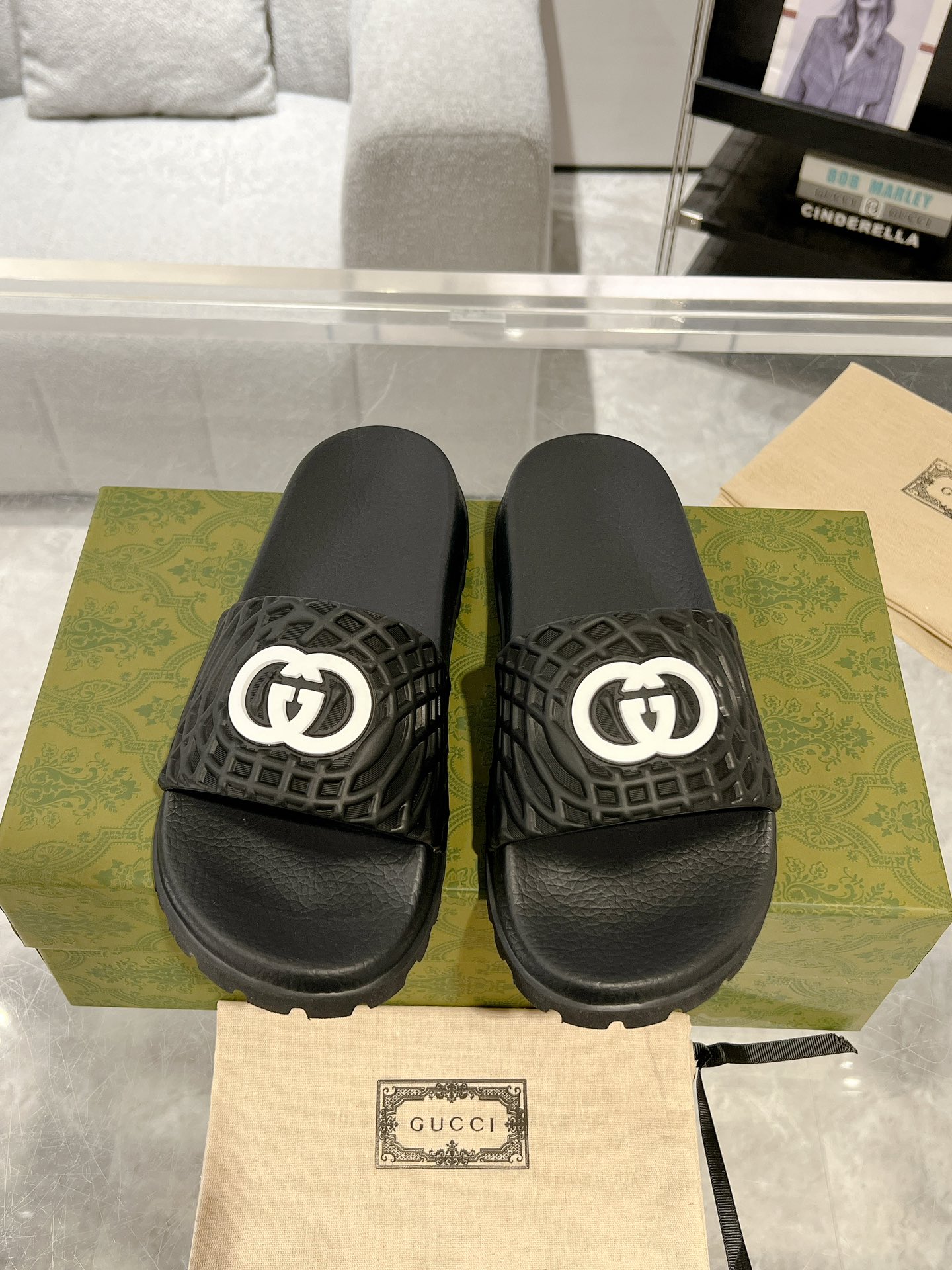 GUCCI 