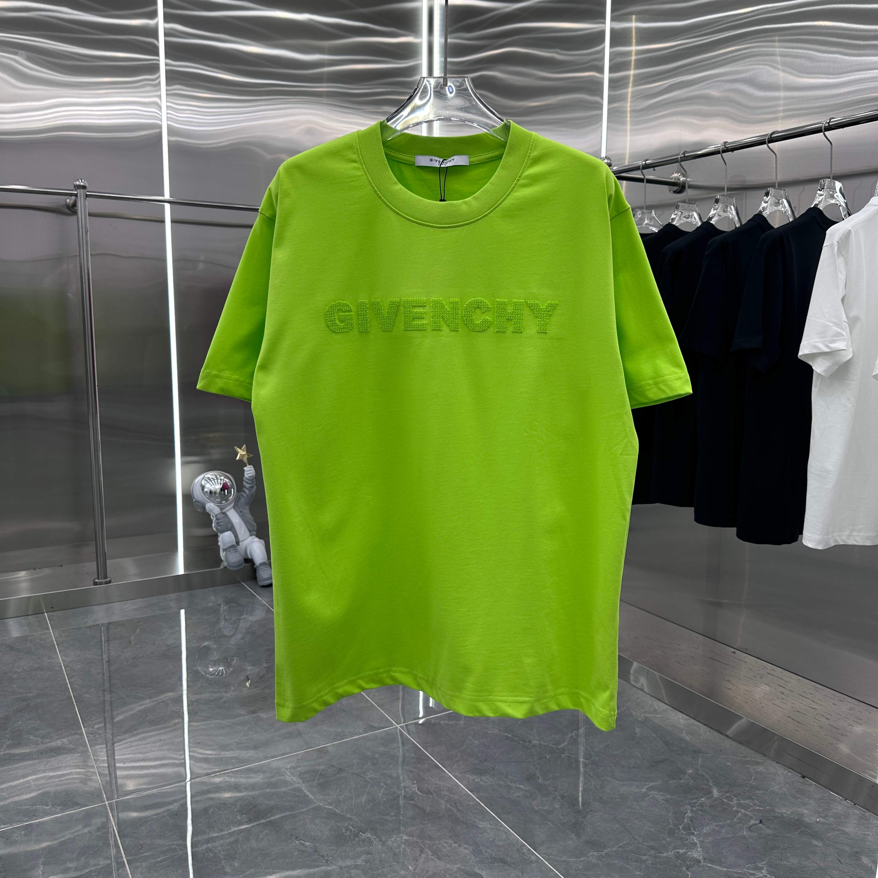 GIVIENCHY T-SHIRT