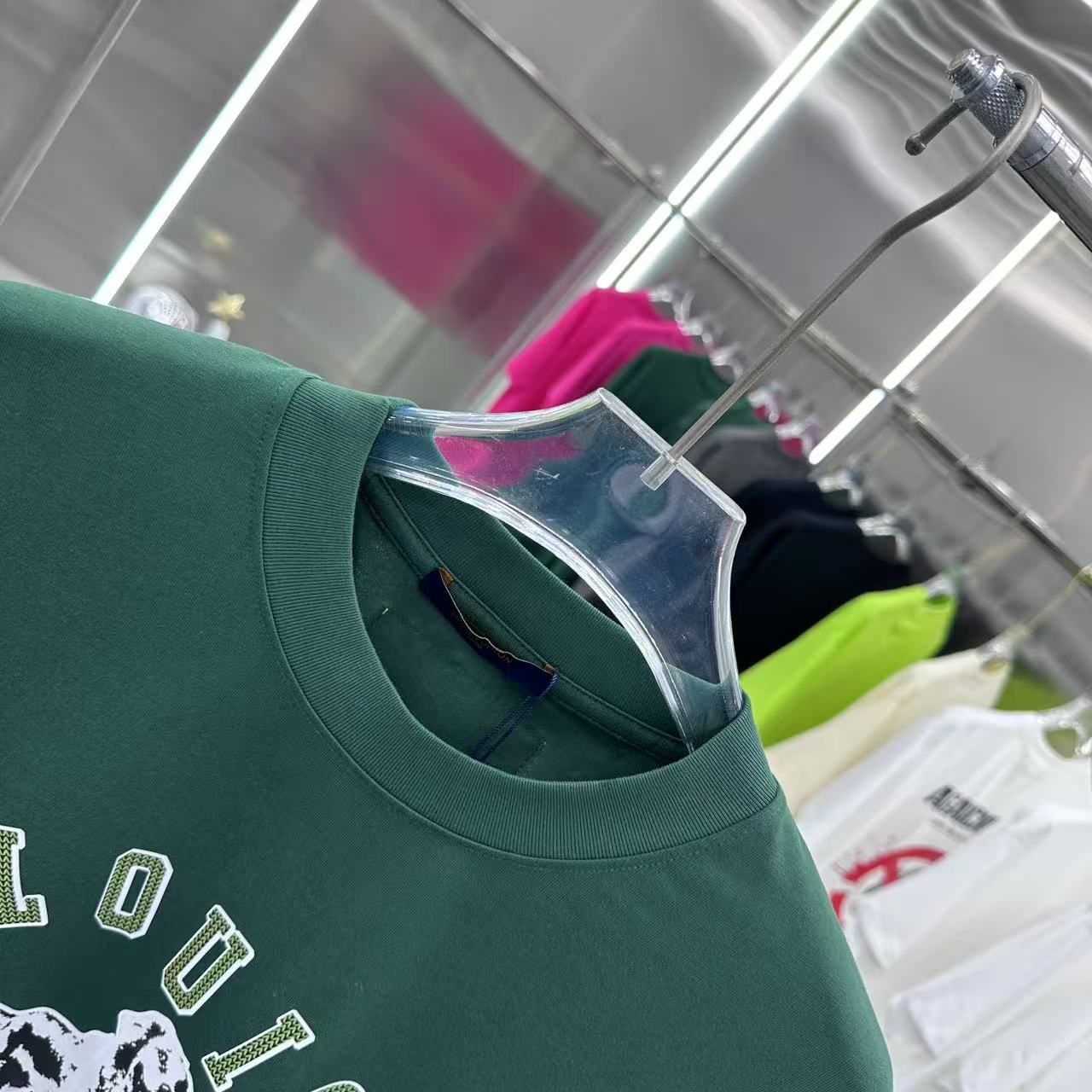 LV T-SHIRT