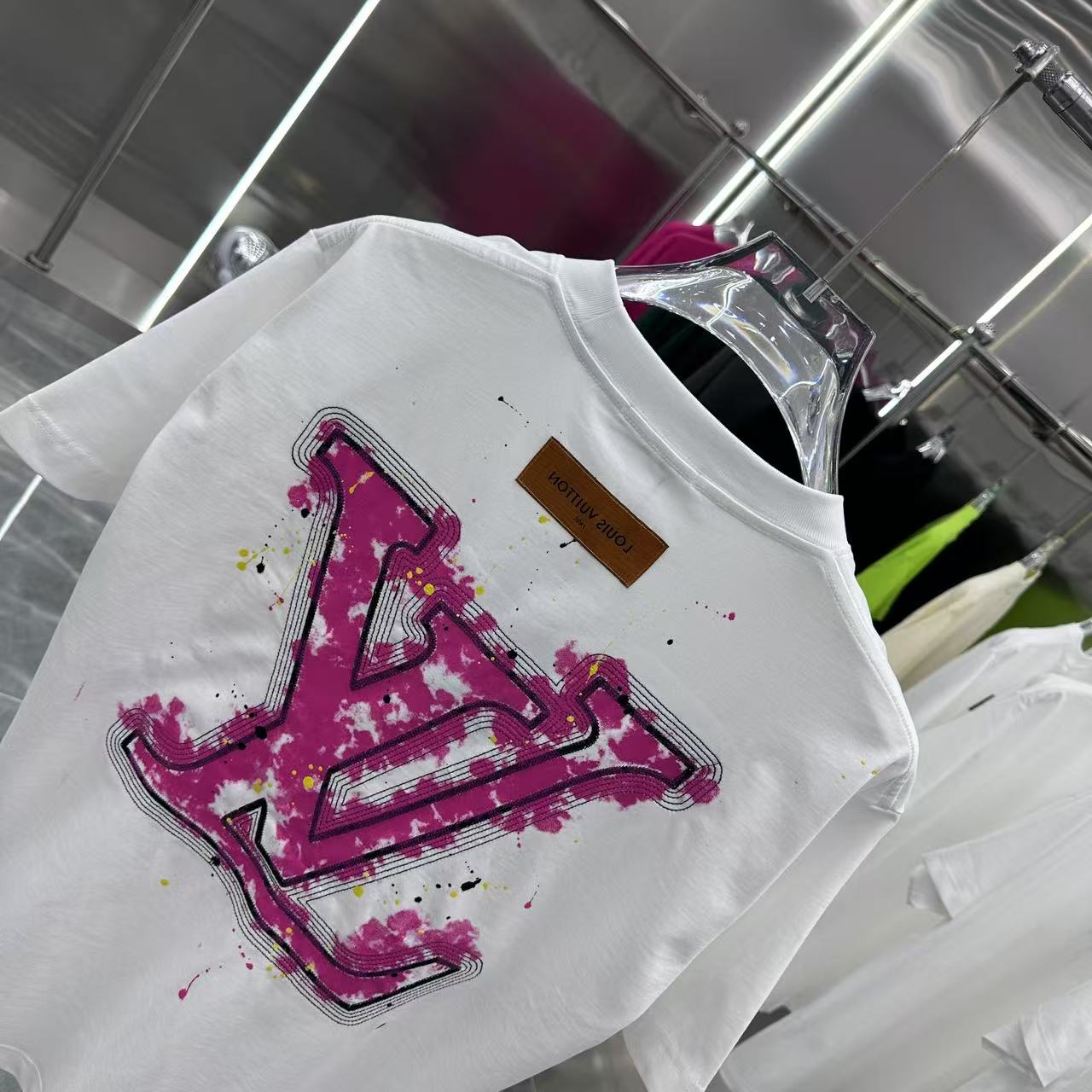 LV T-SHIRT