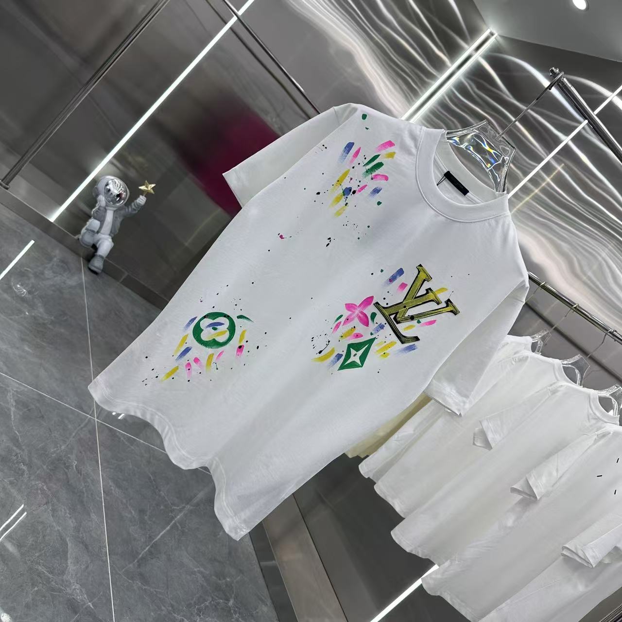 LV T-SHIRT