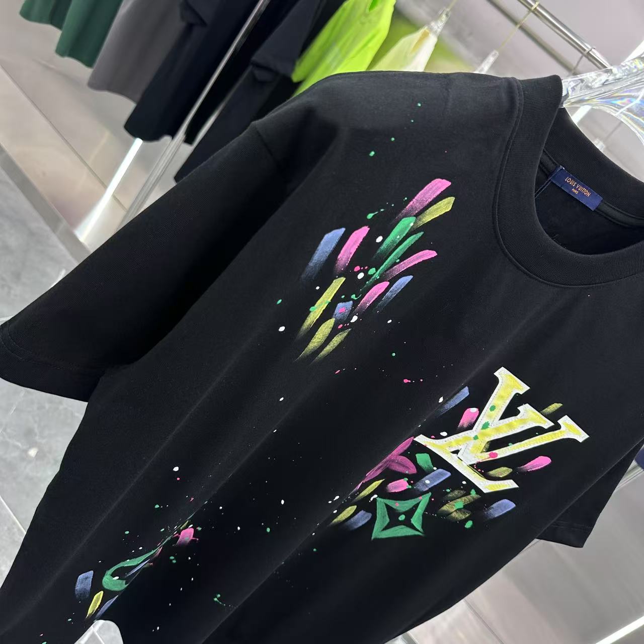 LV T-SHIRT