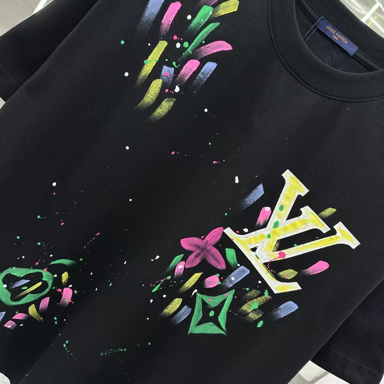LV T-SHIRT