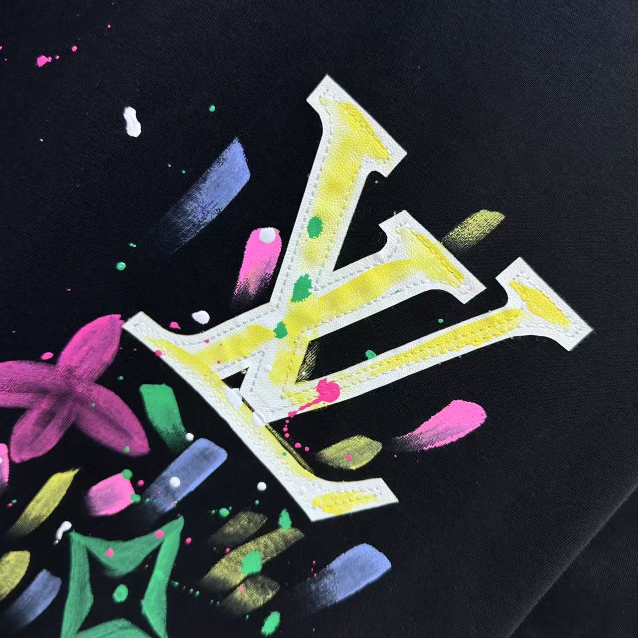 LV T-SHIRT