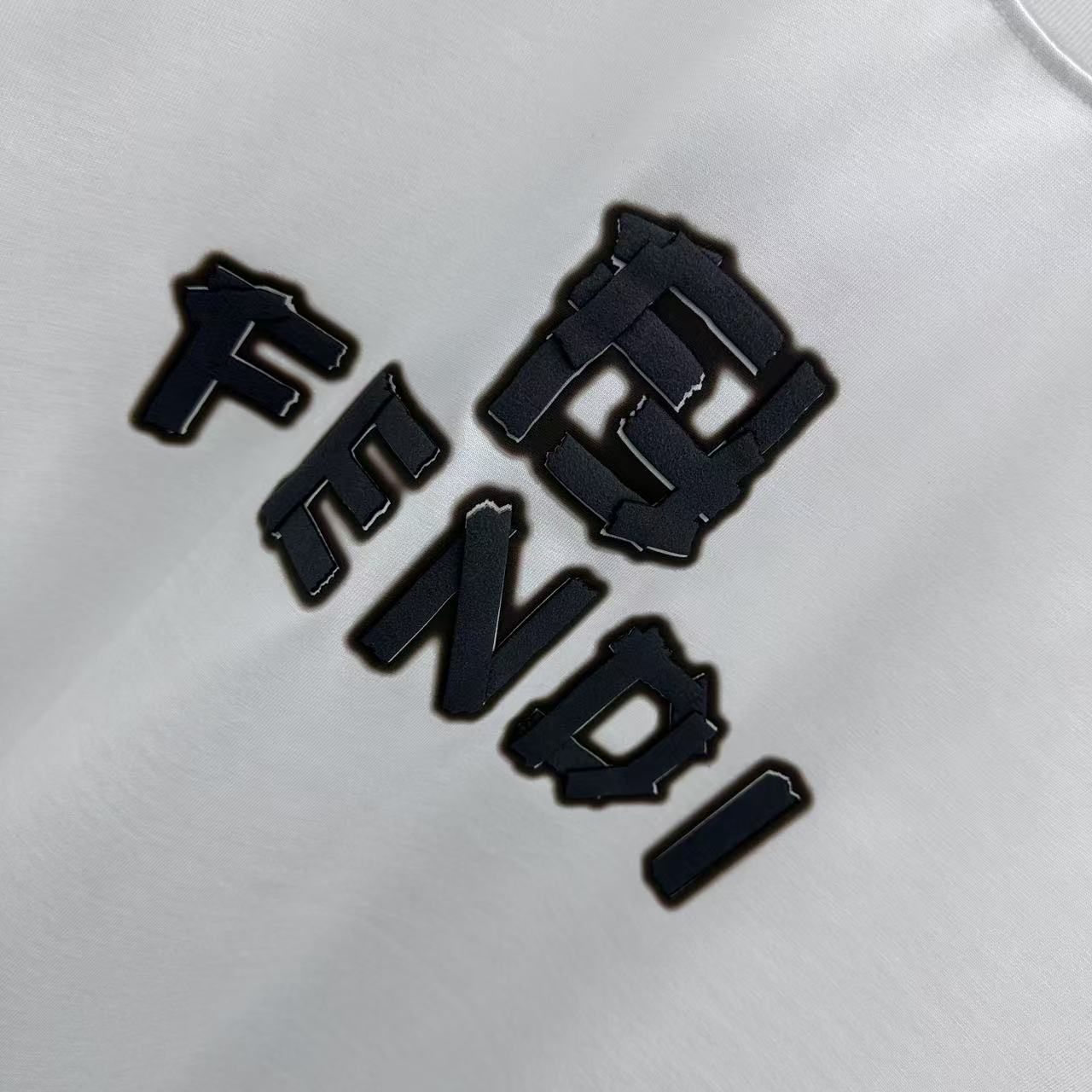 FENDI T-SHIRT