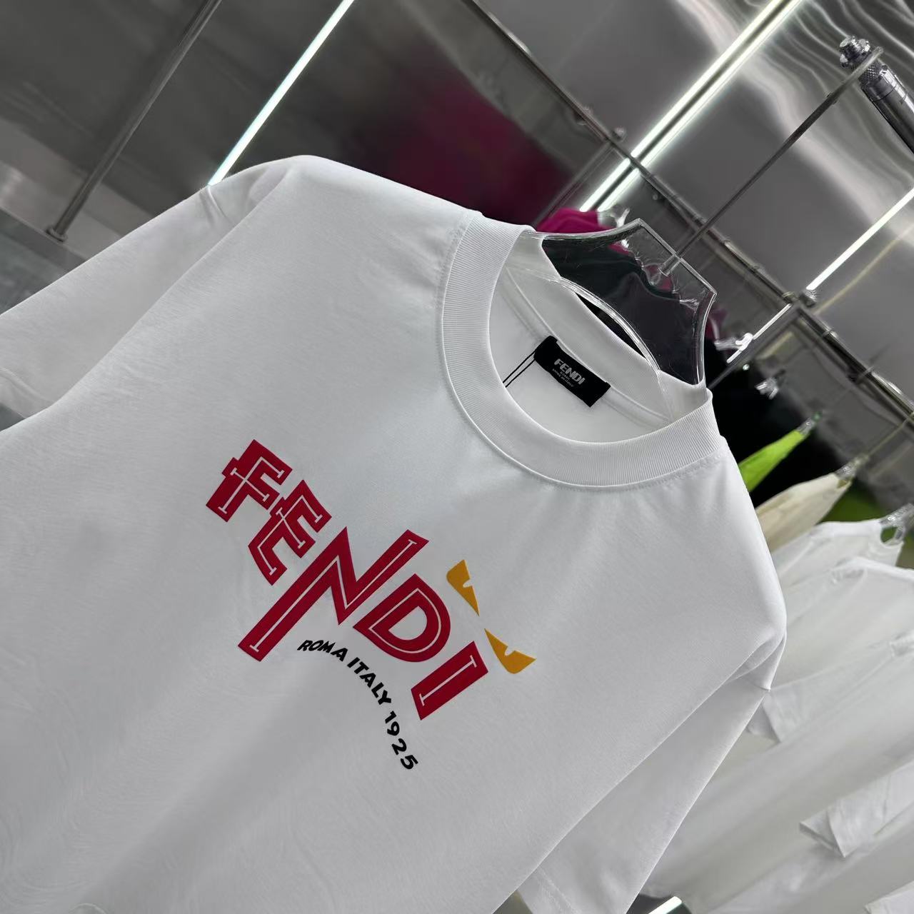 LV T-SHIRT