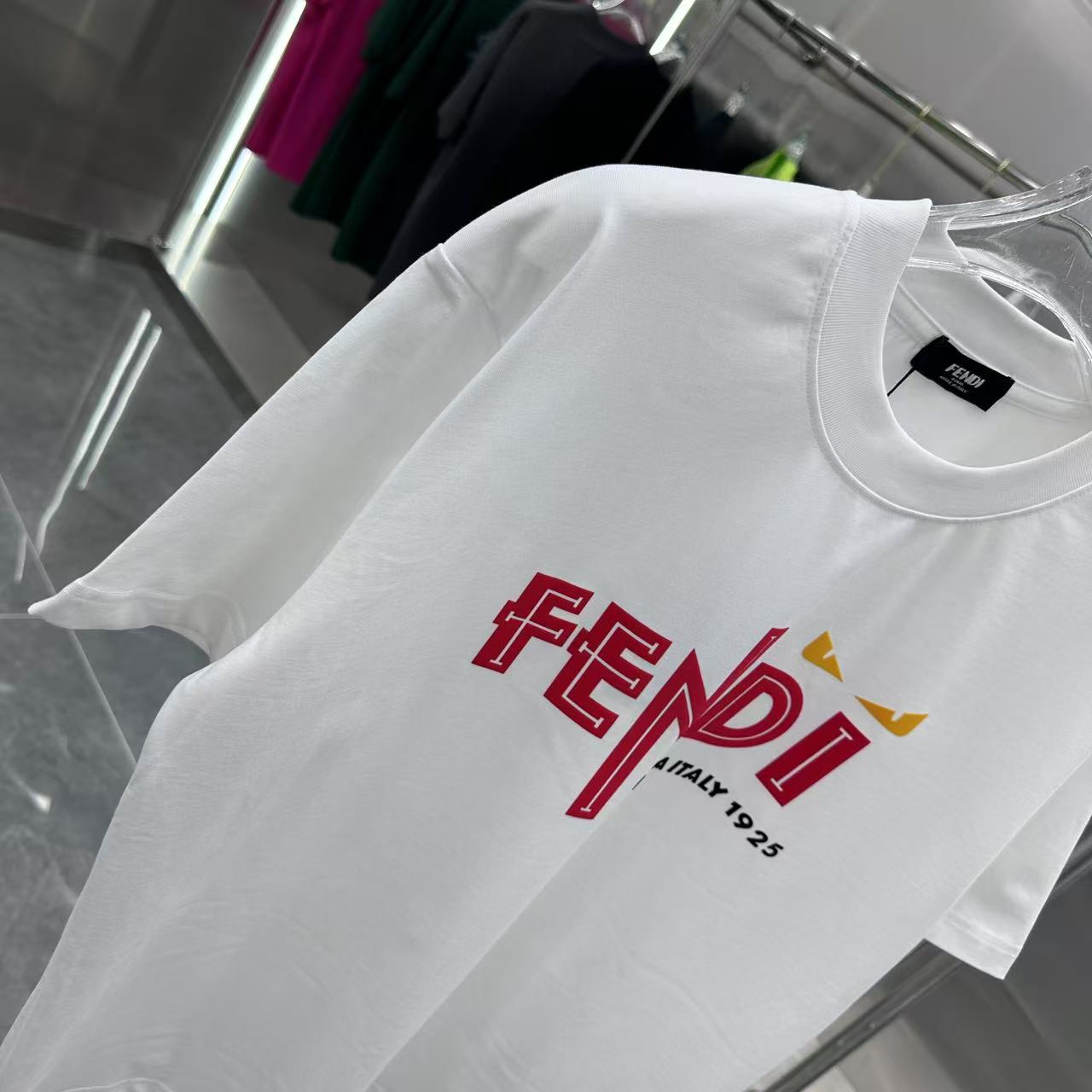 LV T-SHIRT