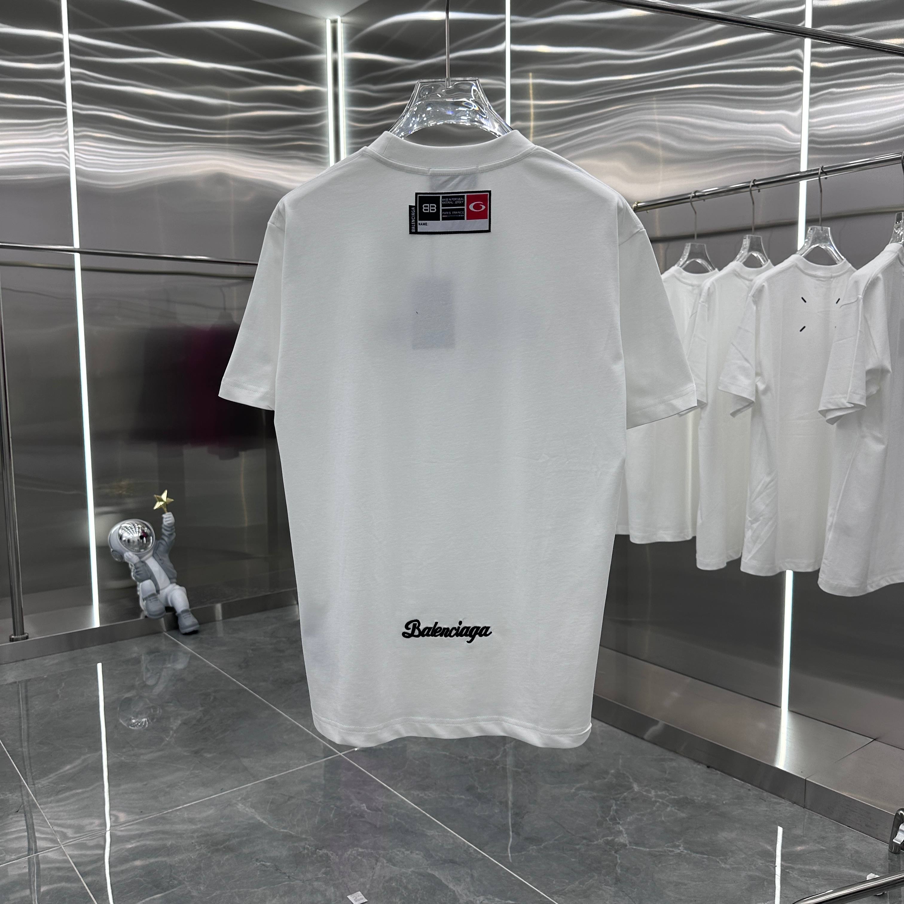 BALENCIAGA T-SHIRT
