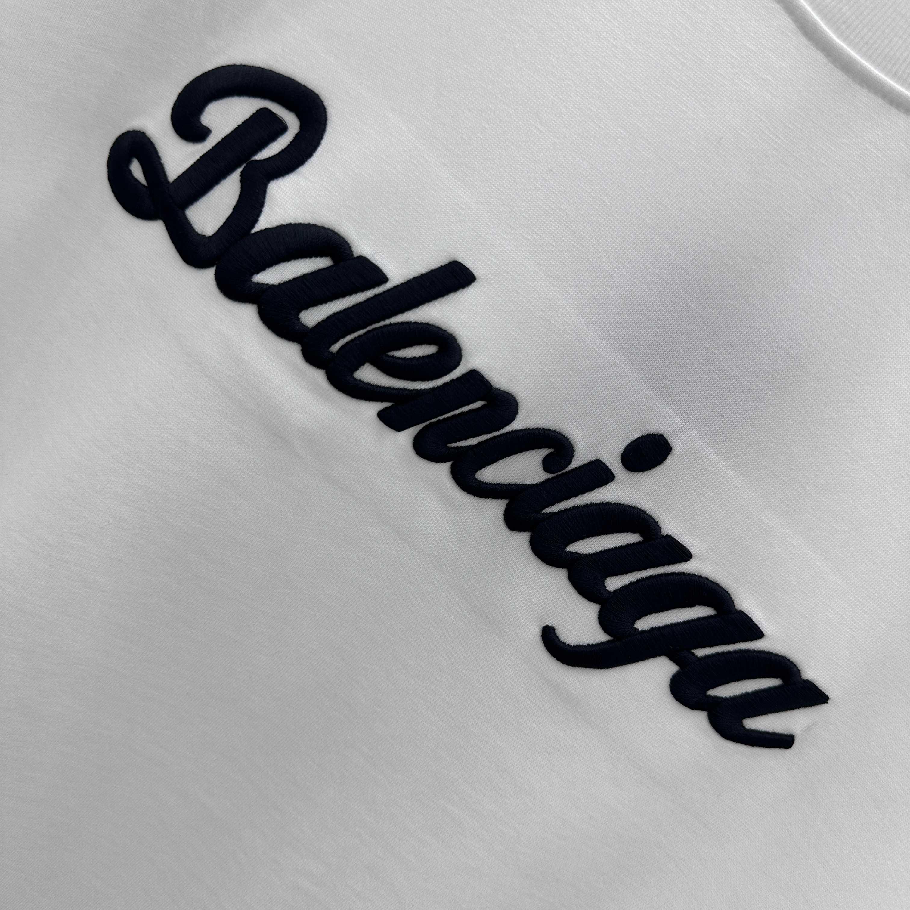 BALENCIAGA T-SHIRT